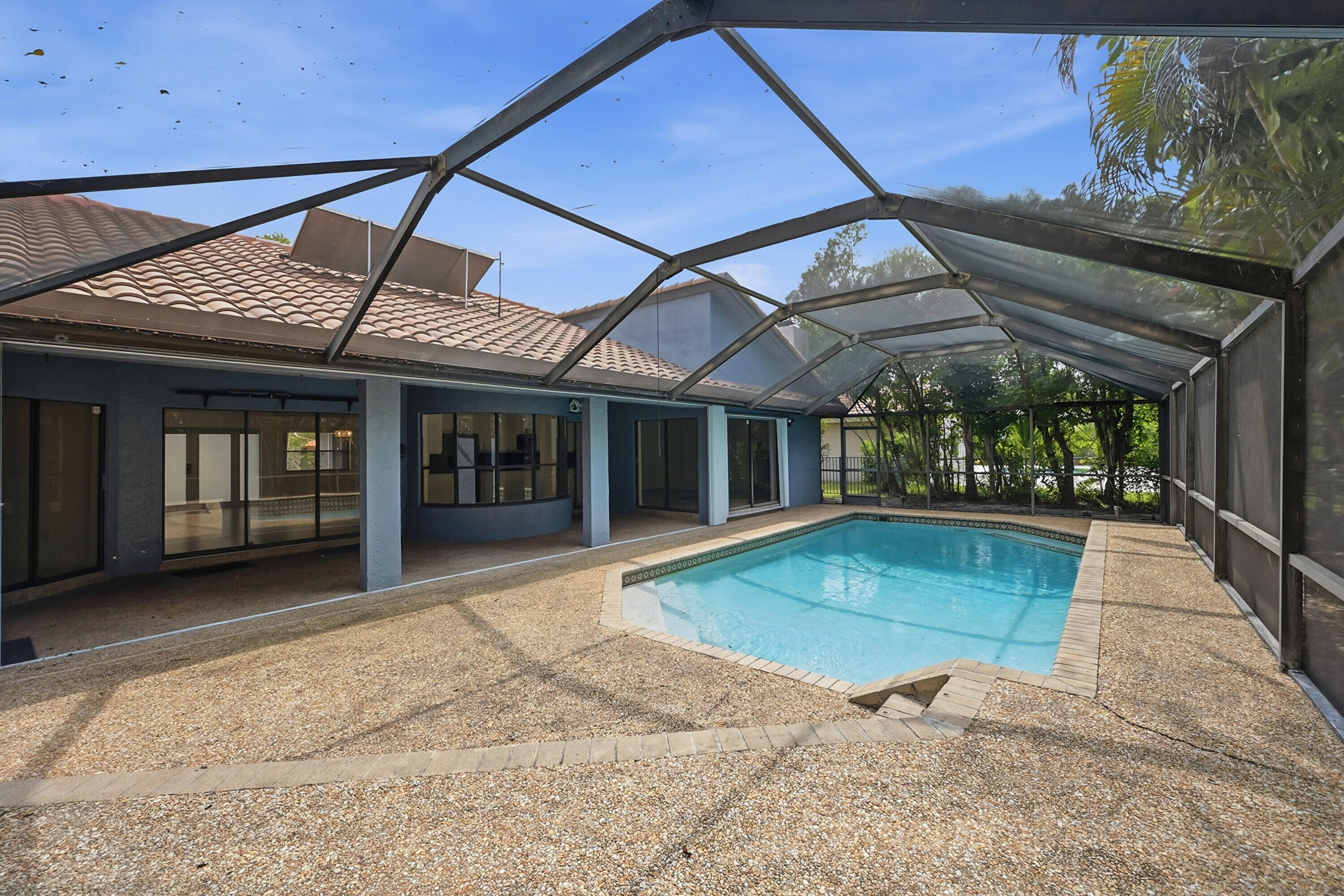 PINE RIDGE - Residential