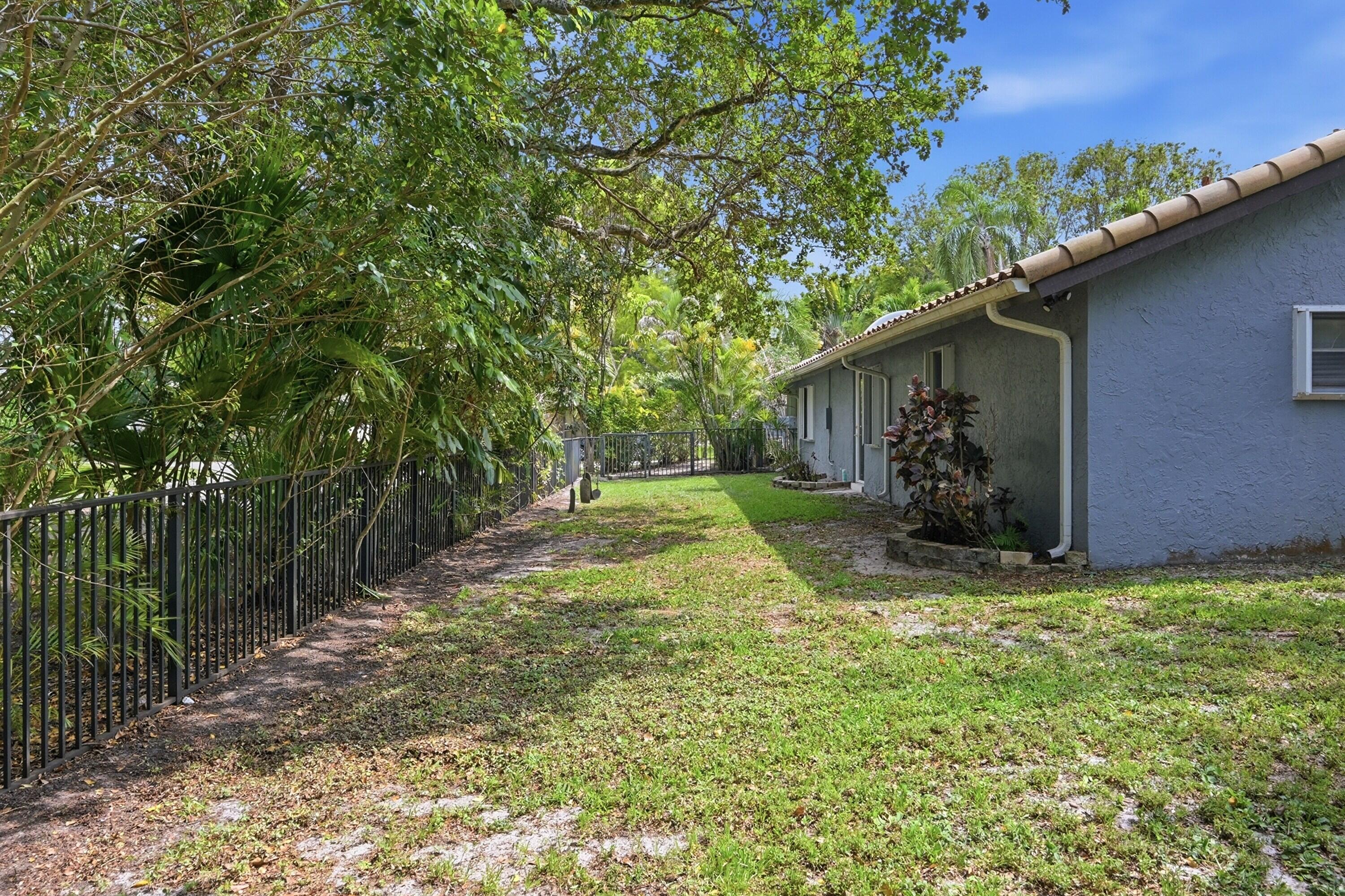 PINE RIDGE - Residential