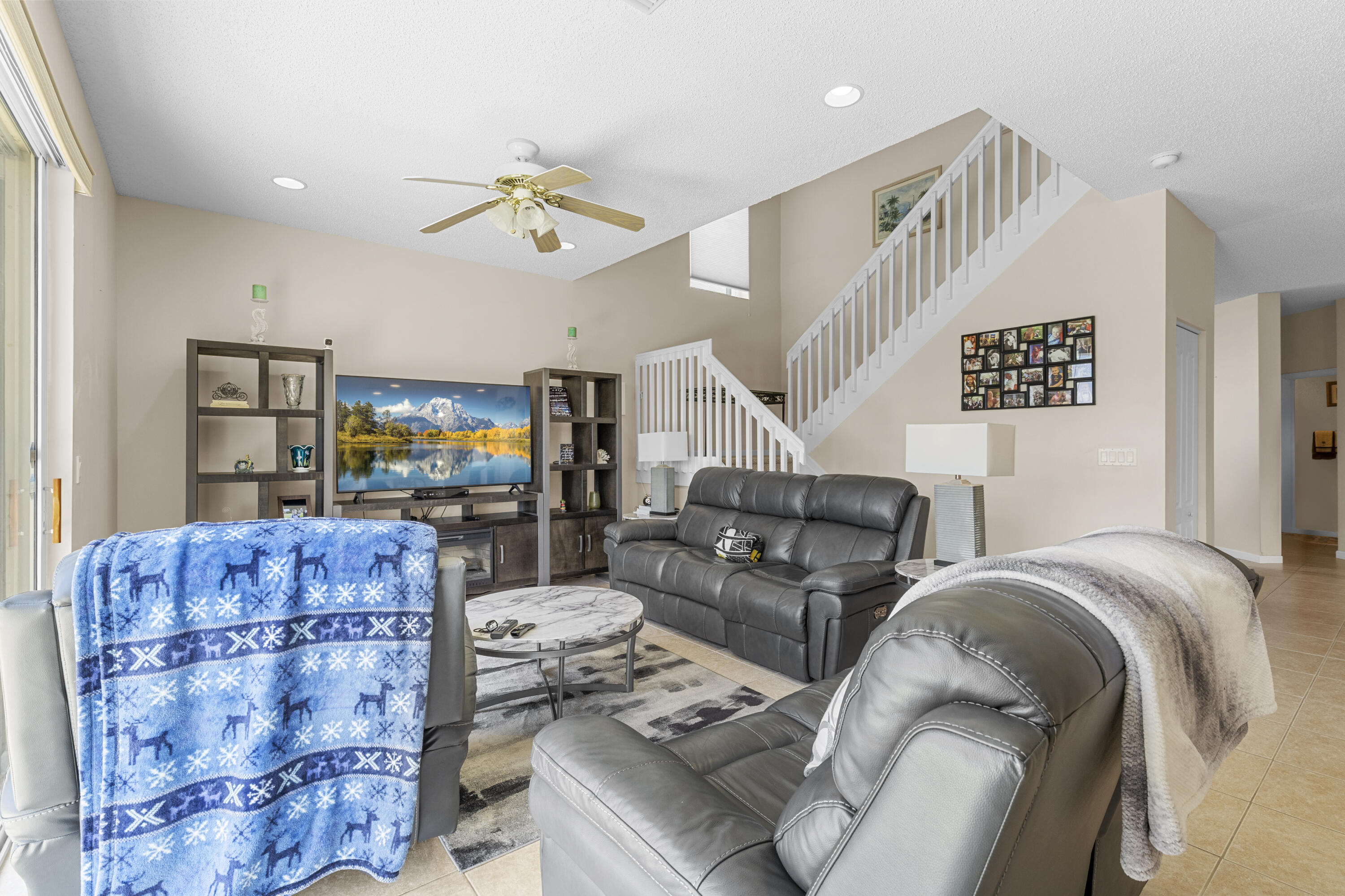ANTHONY GROVES PH 1 - Residential