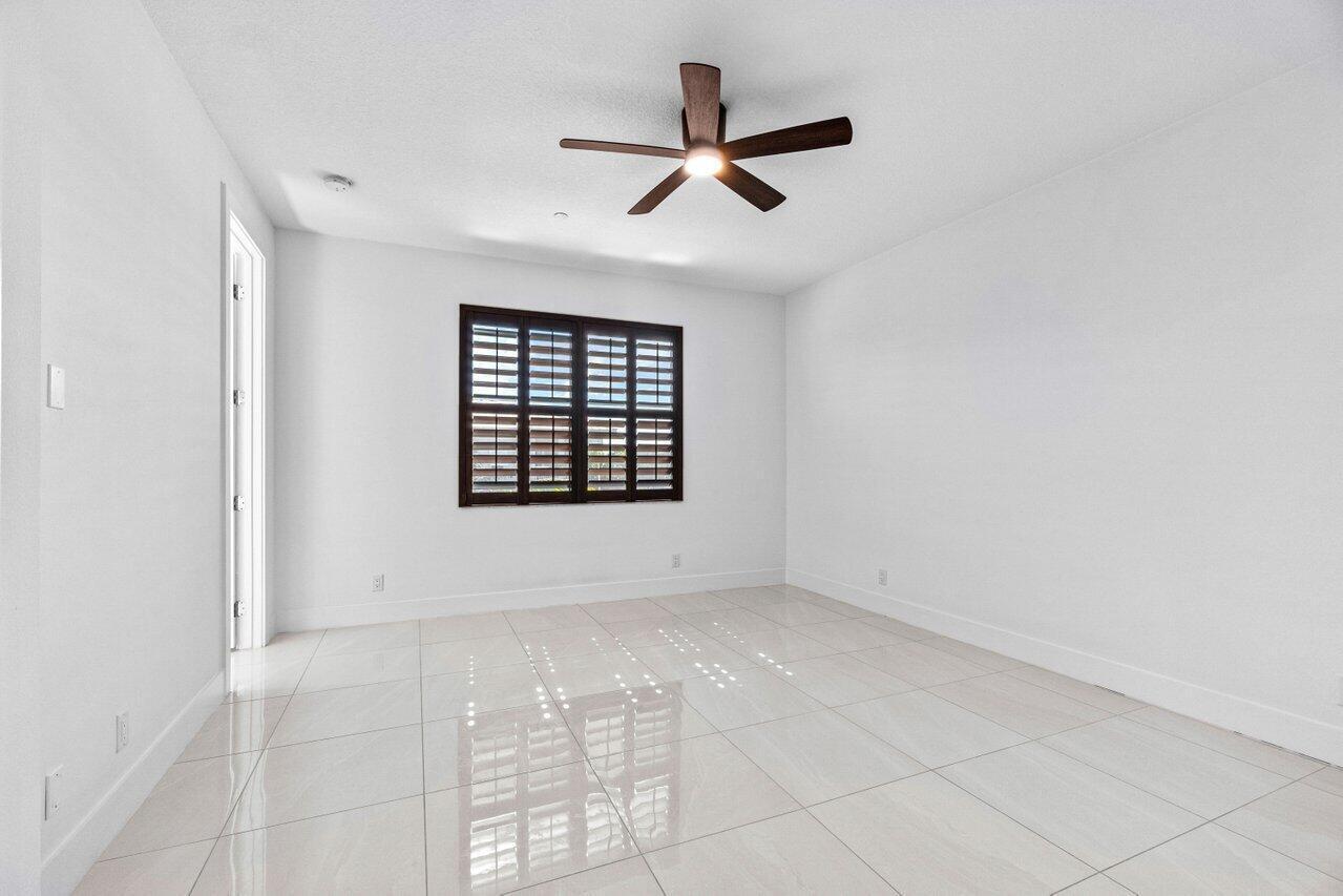 ALTON NEIGHBORHOOD 1 - Residential Lease