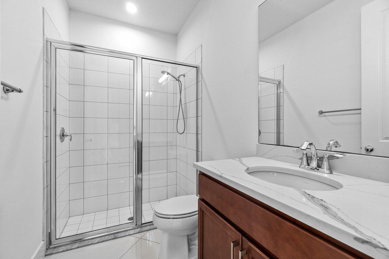 ALTON NEIGHBORHOOD 1 - Residential Lease