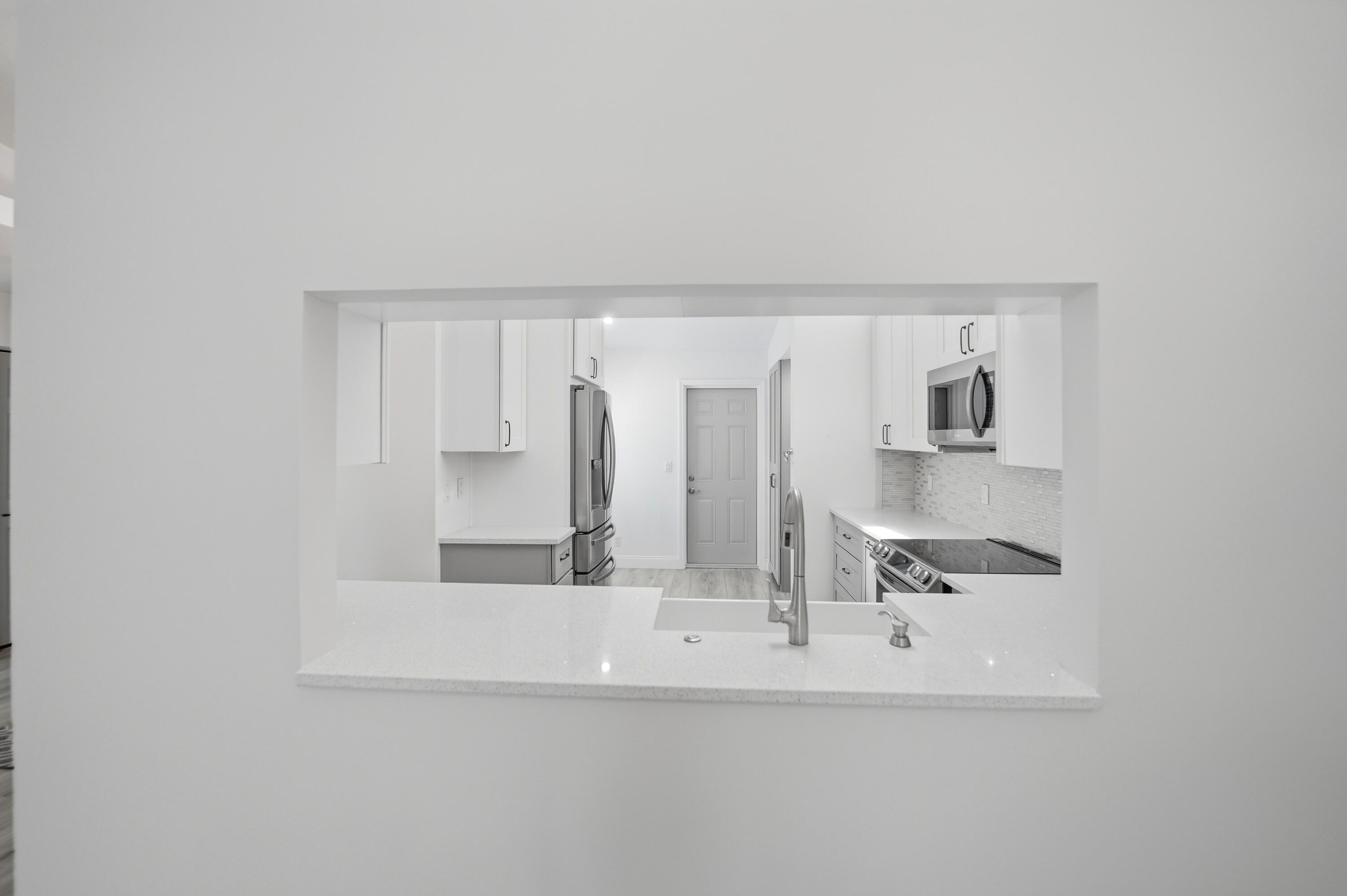 SAUSALITO PLACE - Residential