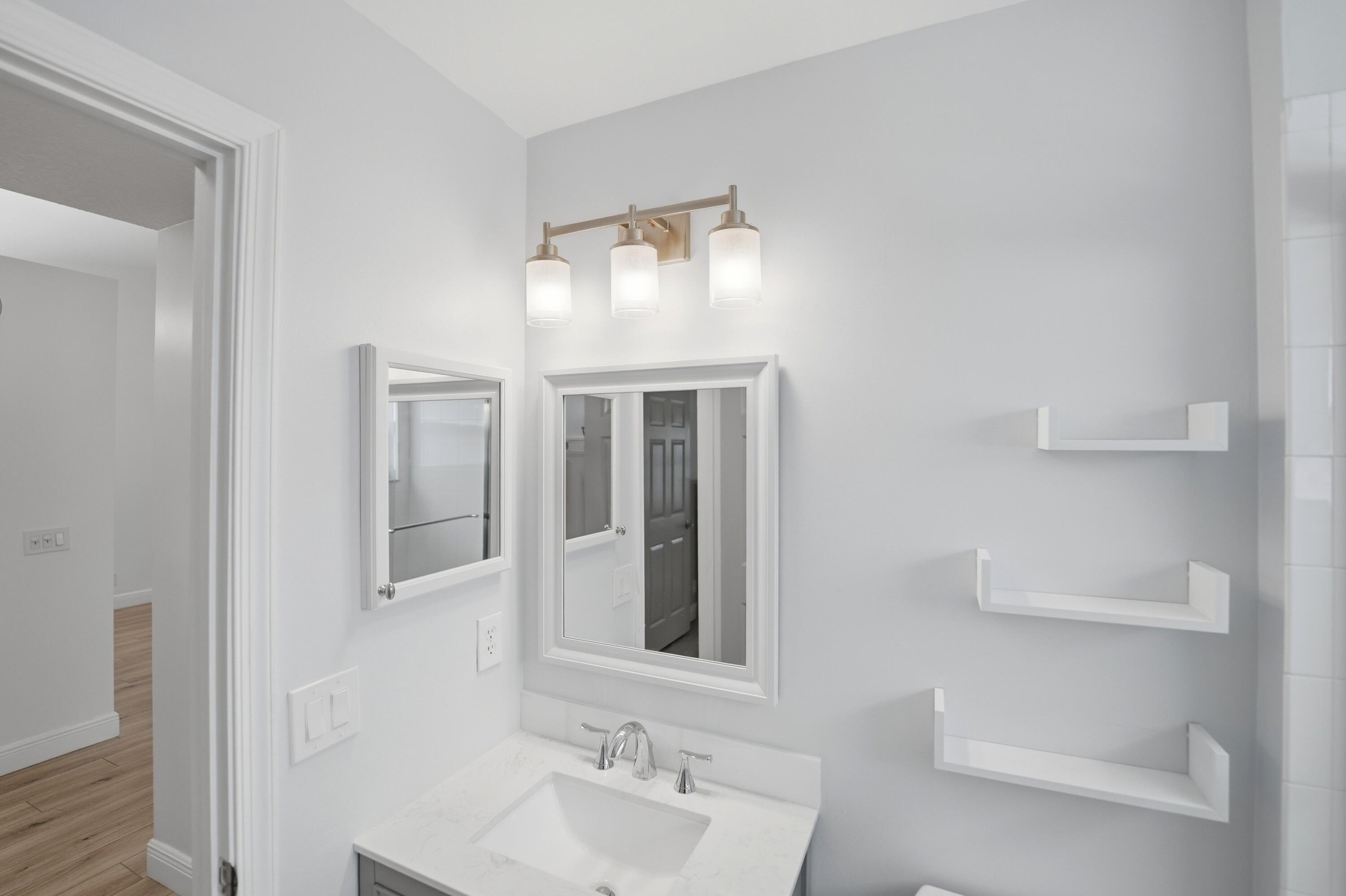 SAUSALITO PLACE - Residential