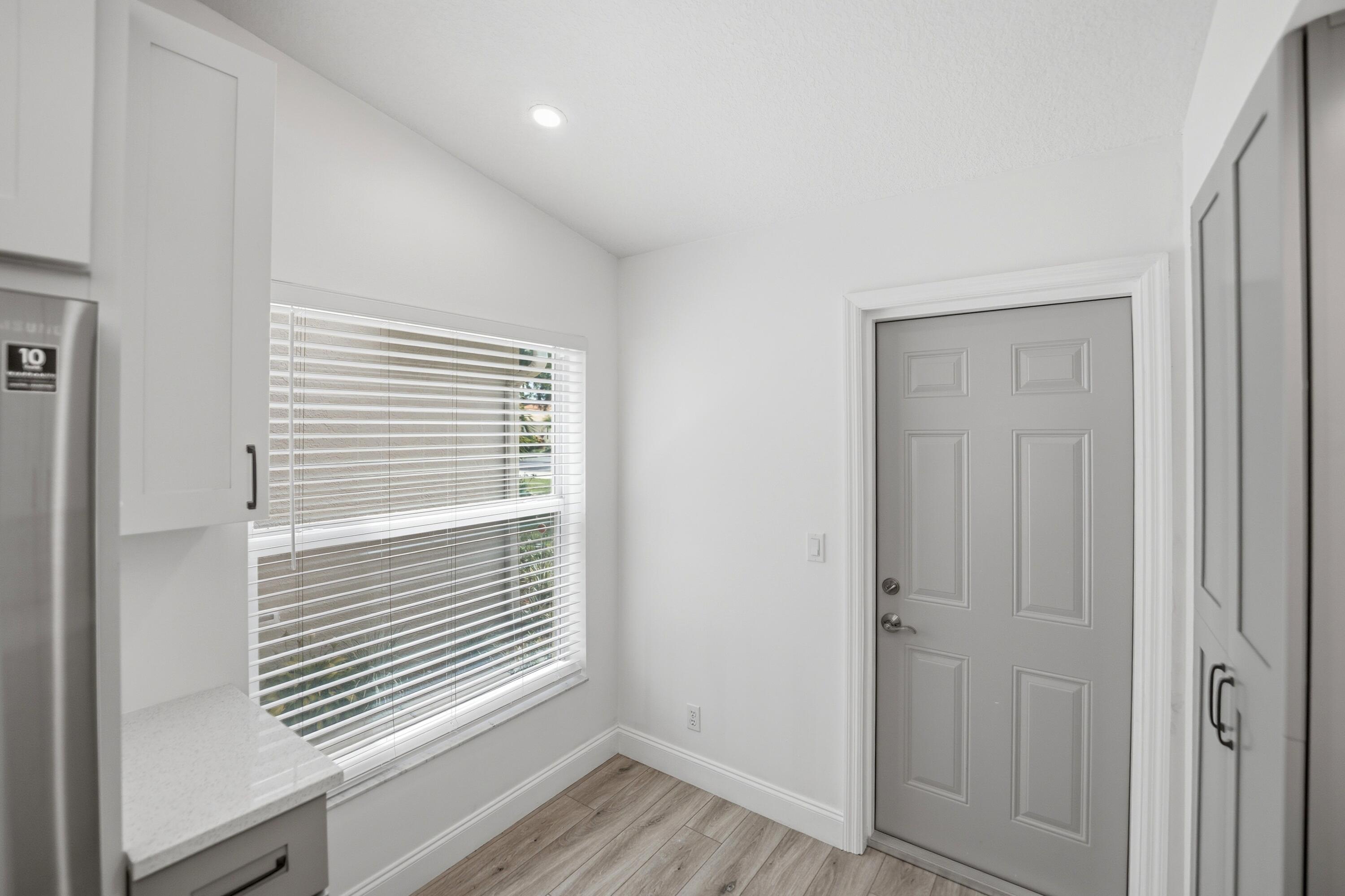 SAUSALITO PLACE - Residential
