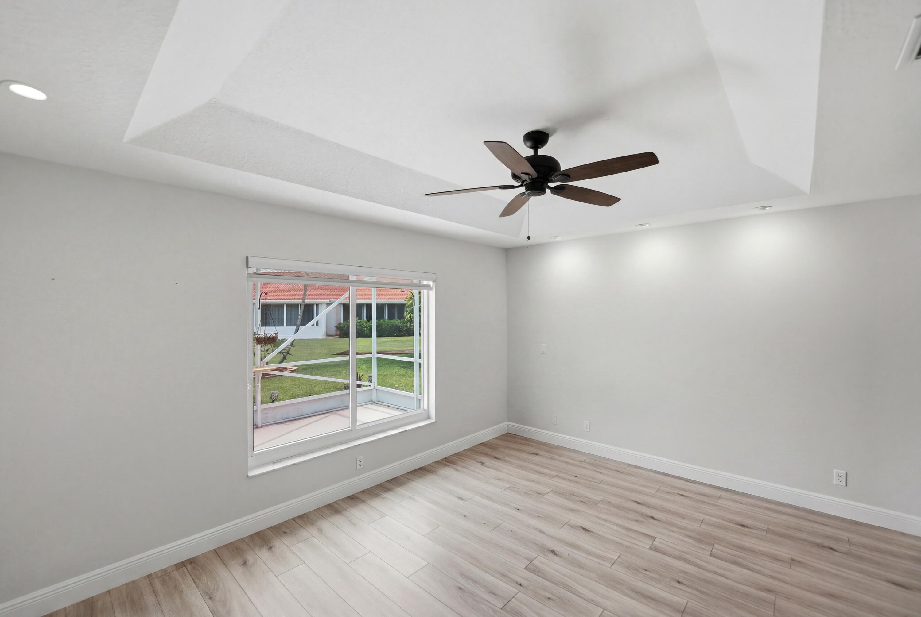 SAUSALITO PLACE - Residential