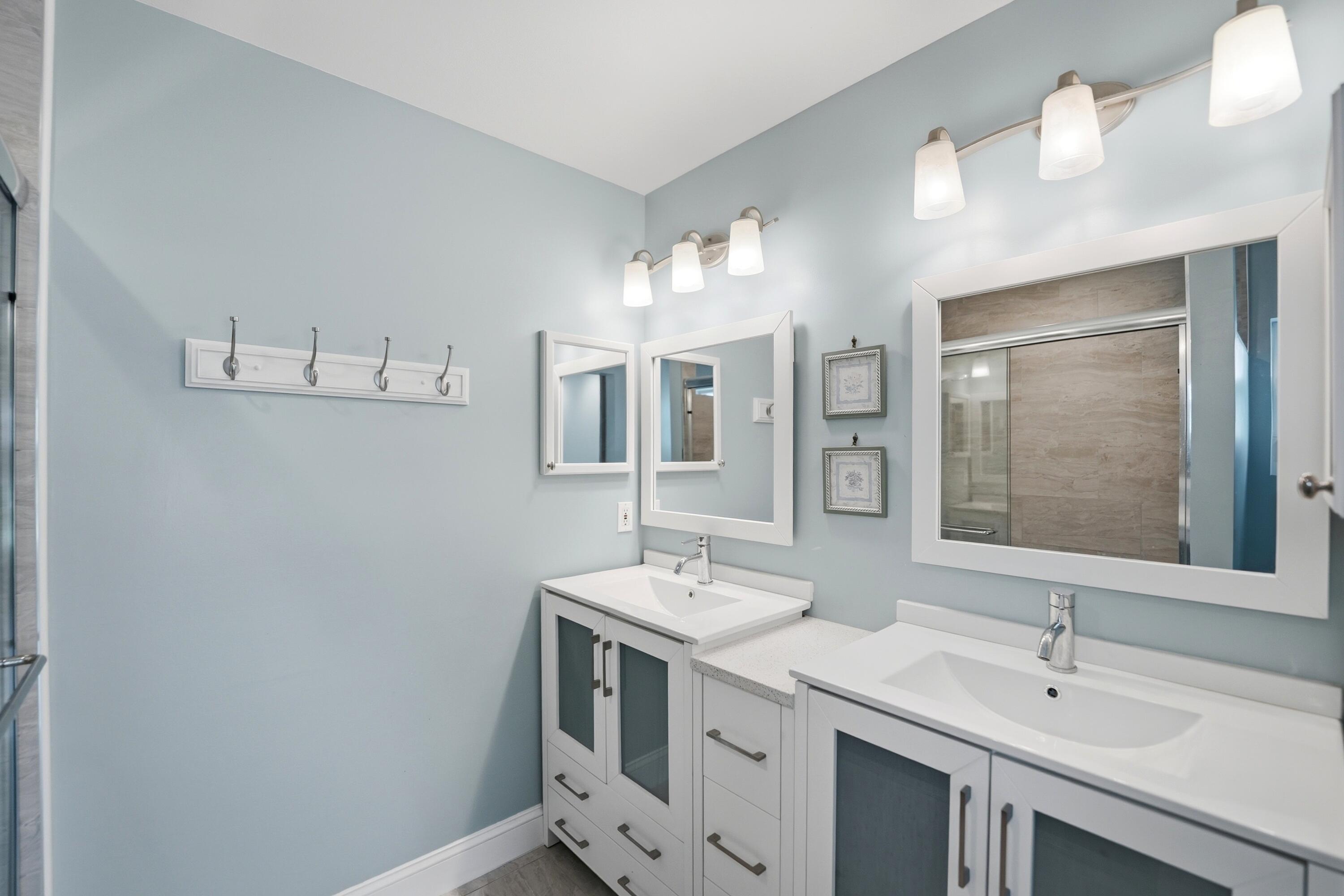 SAUSALITO PLACE - Residential