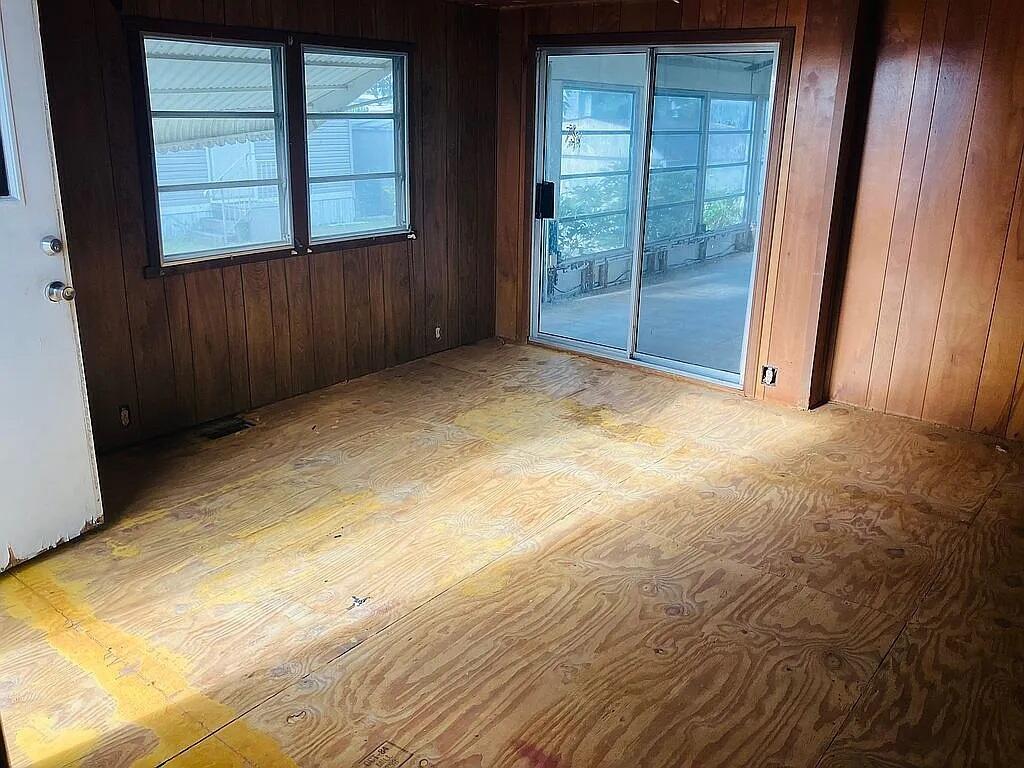 NORTHERN PINES MOBILE HOME PARK 4 - Residential