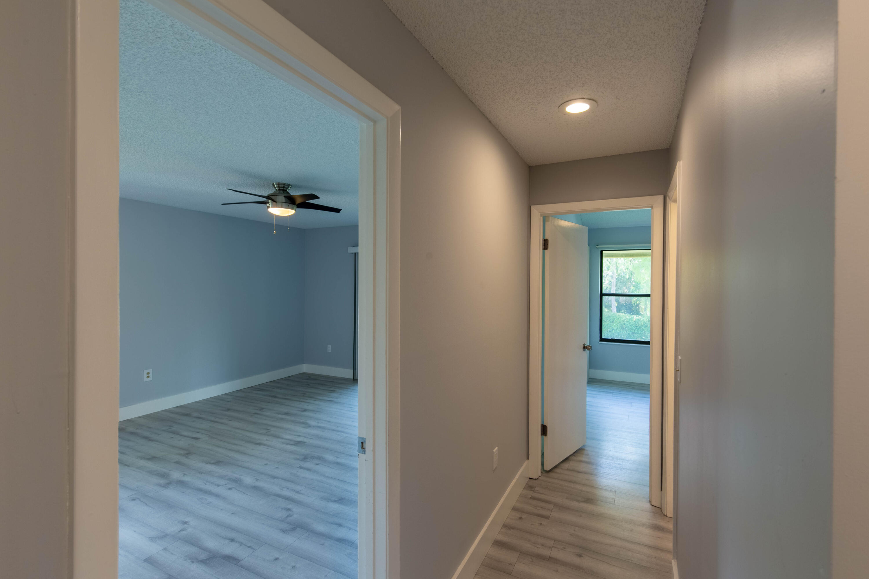 SHEFFIELD WOODS AT WELLINGTON CONDO - Residential
