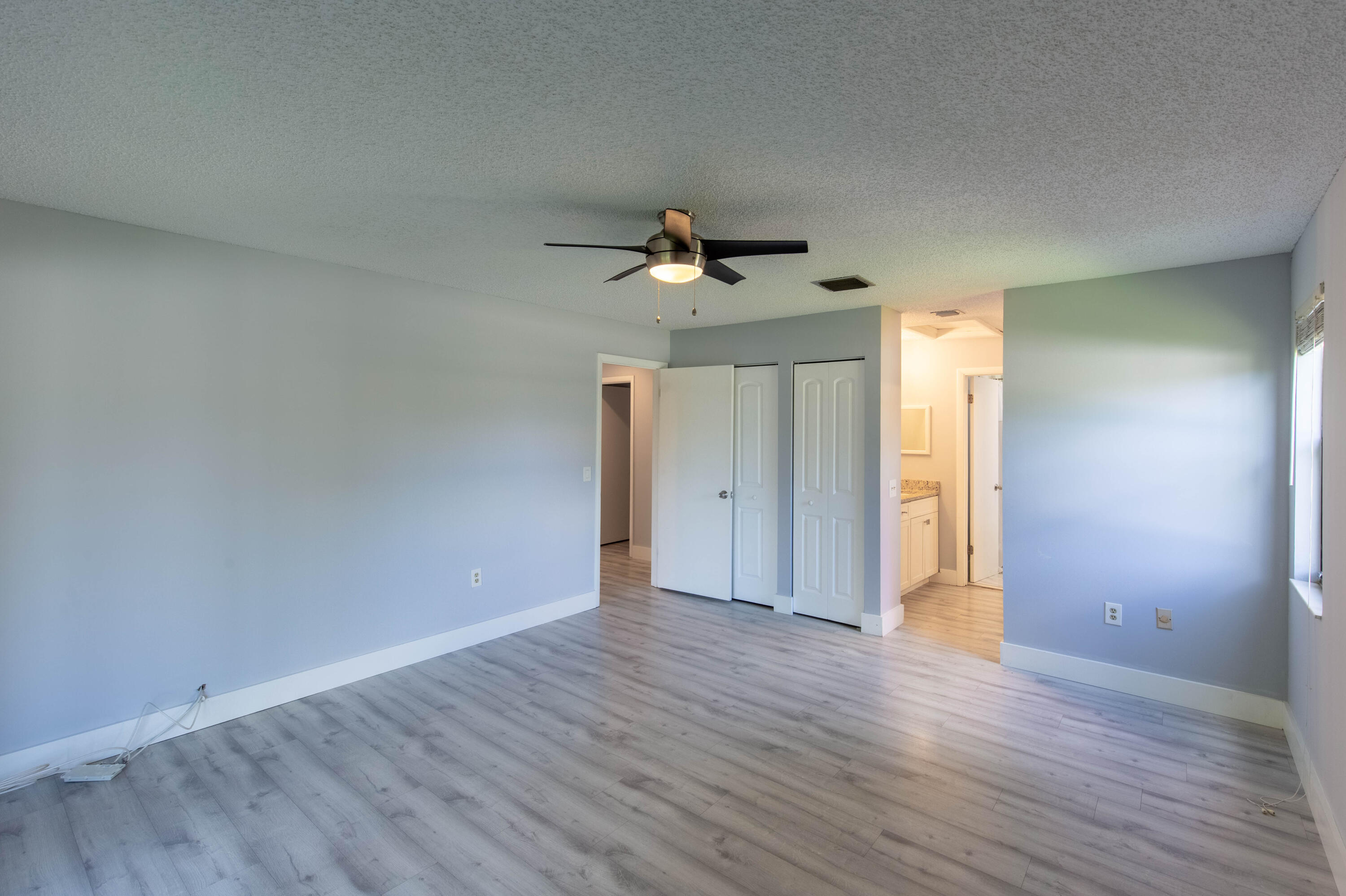 SHEFFIELD WOODS AT WELLINGTON CONDO - Residential