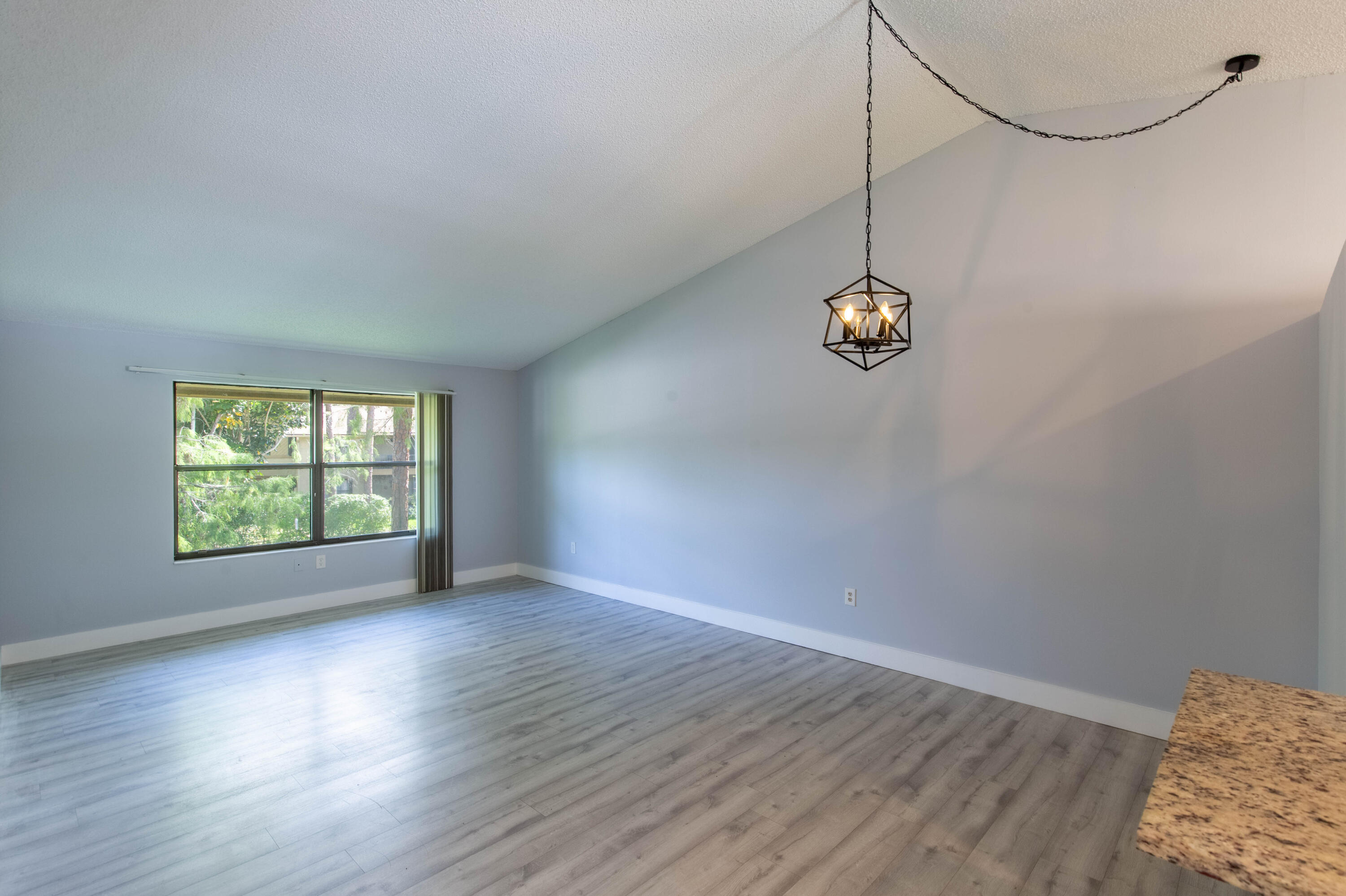 SHEFFIELD WOODS AT WELLINGTON CONDO - Residential