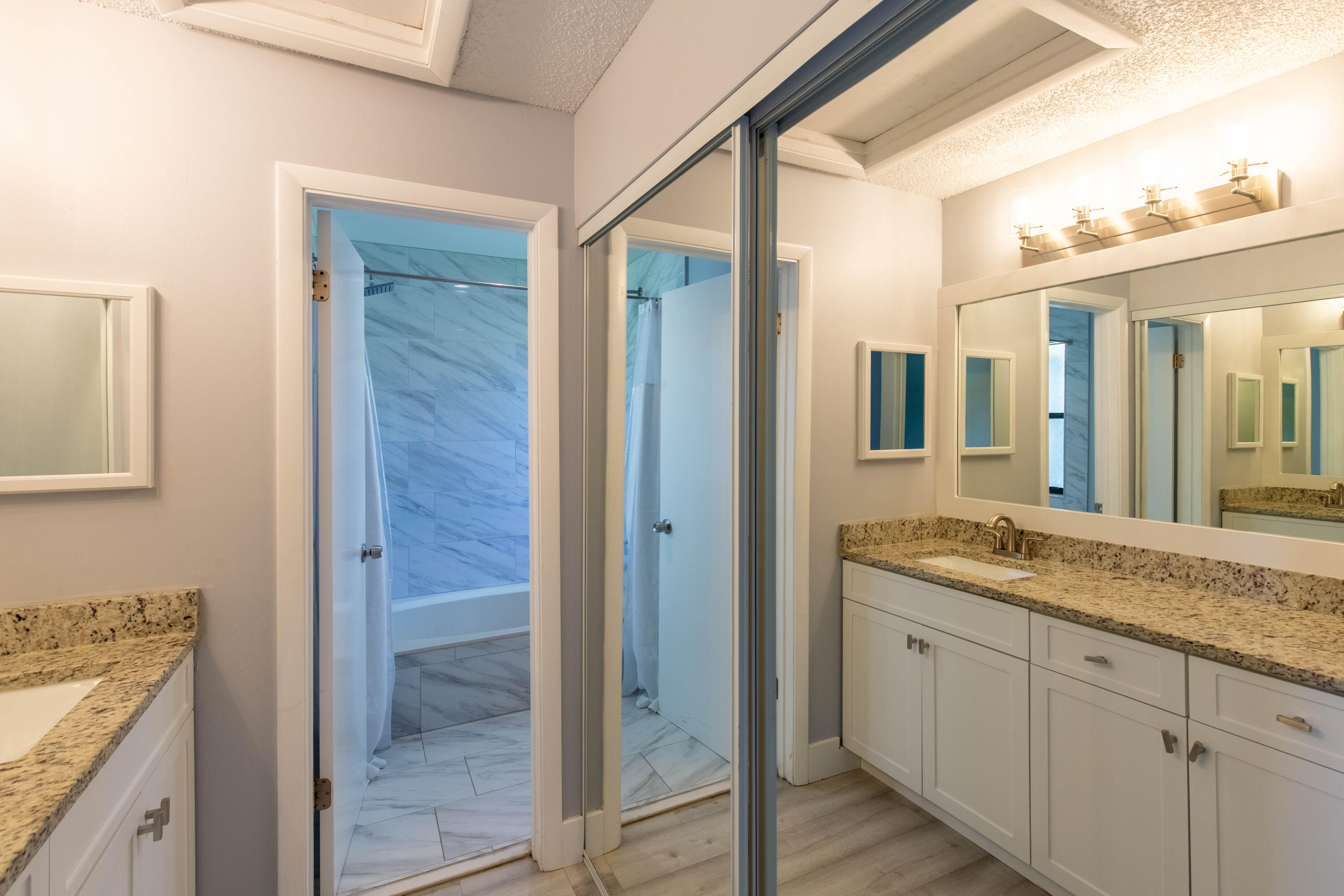 SHEFFIELD WOODS AT WELLINGTON CONDO - Residential