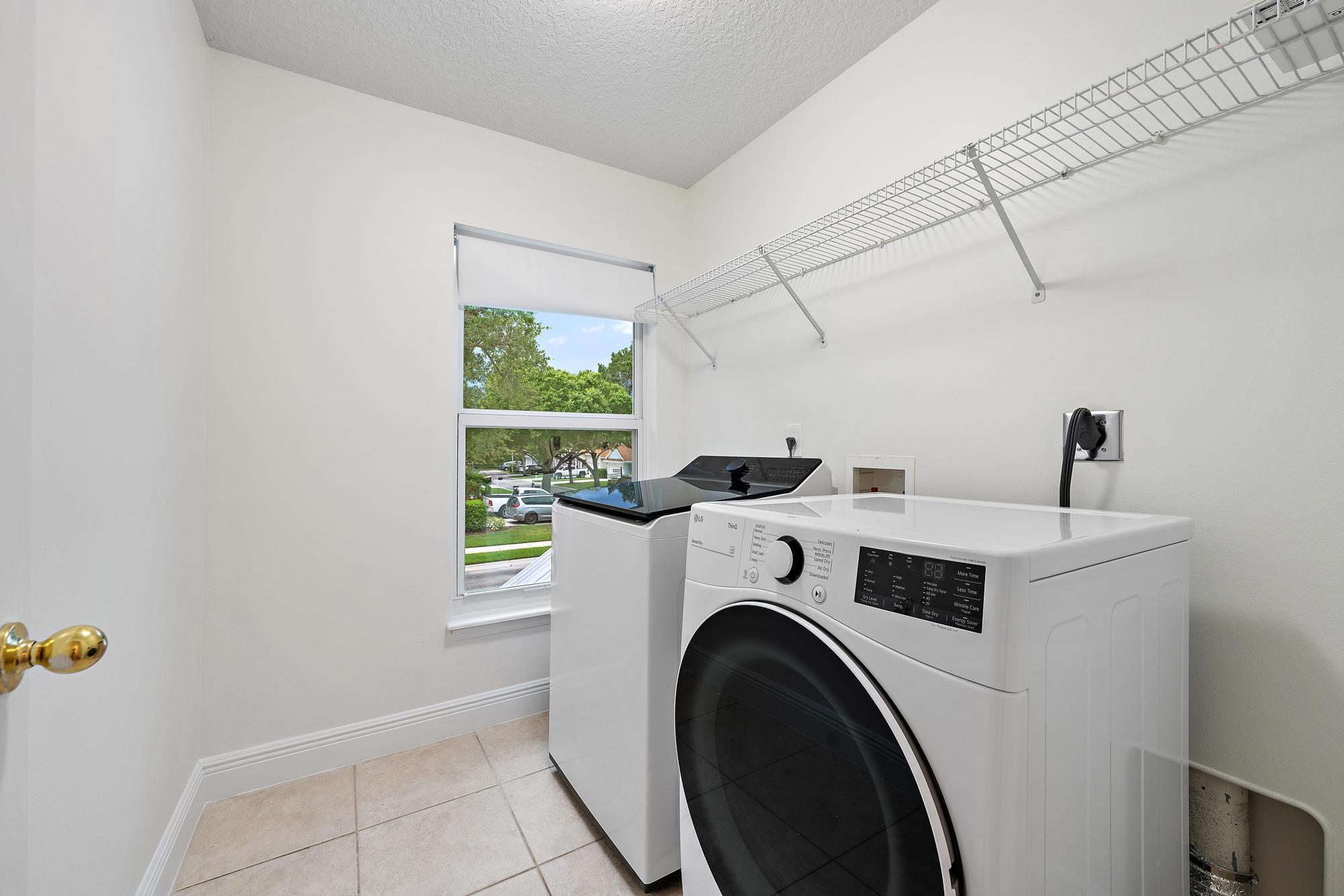 PALM POINTE AT MARTIN DOWNS (AKA MARTIN DOWNS PLAT - Residential