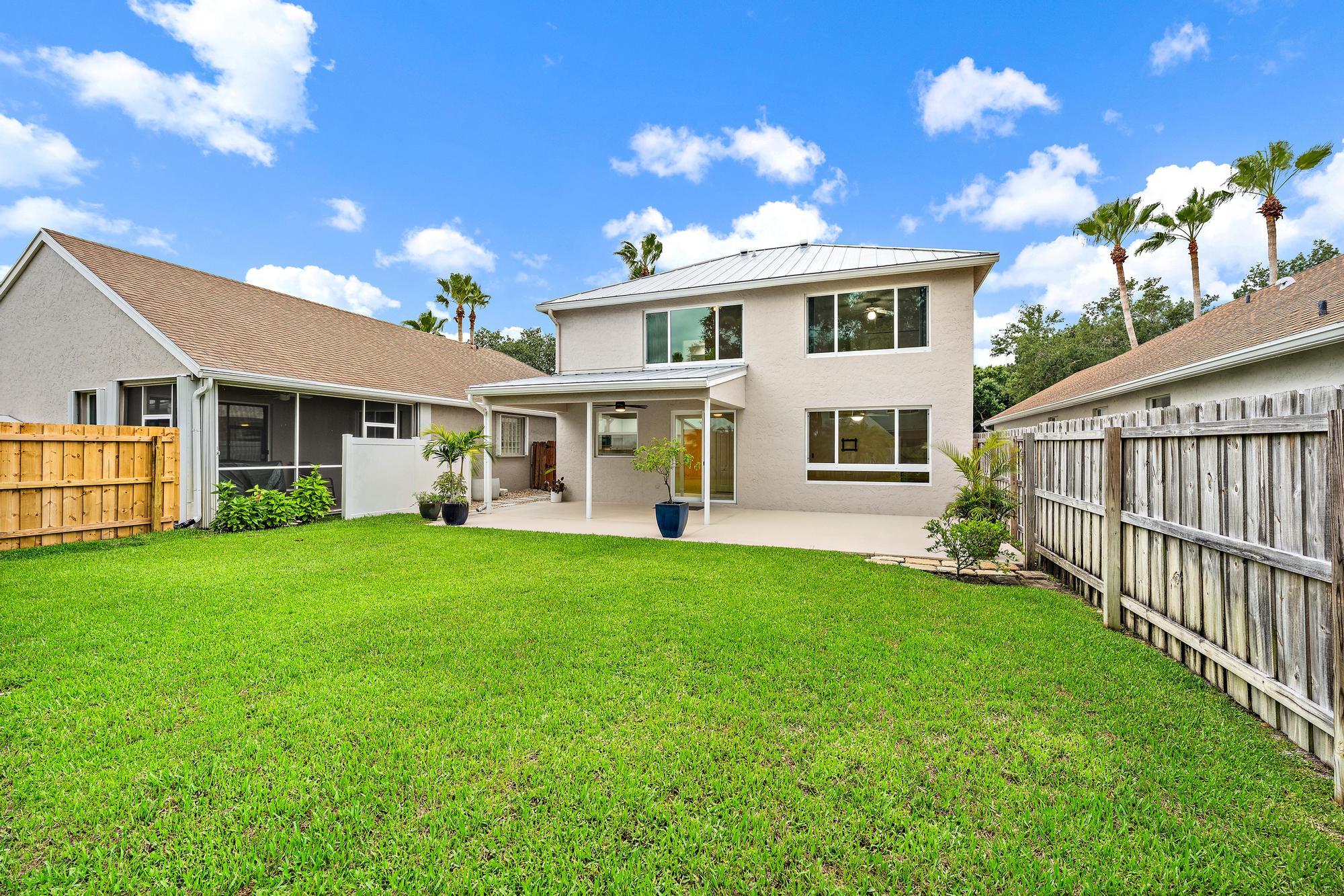 PALM POINTE AT MARTIN DOWNS (AKA MARTIN DOWNS PLAT - Residential
