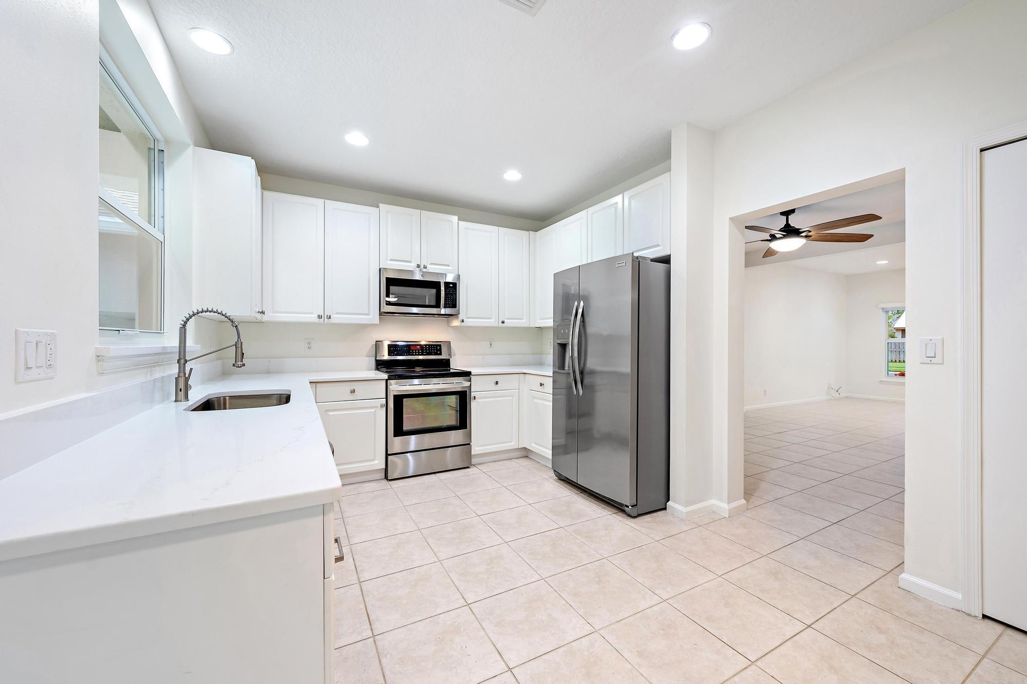 PALM POINTE AT MARTIN DOWNS (AKA MARTIN DOWNS PLAT - Residential