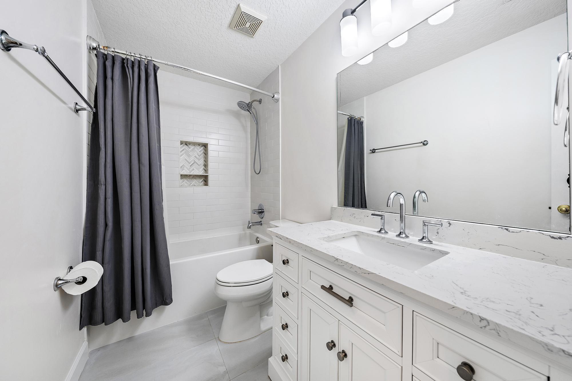 PALM POINTE AT MARTIN DOWNS (AKA MARTIN DOWNS PLAT - Residential