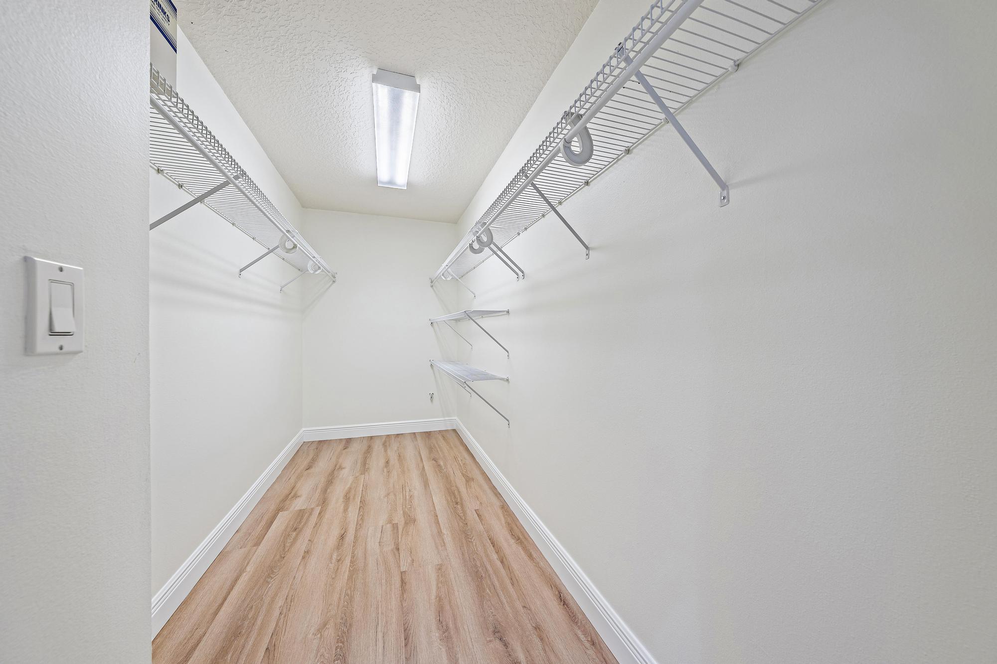 PALM POINTE AT MARTIN DOWNS (AKA MARTIN DOWNS PLAT - Residential