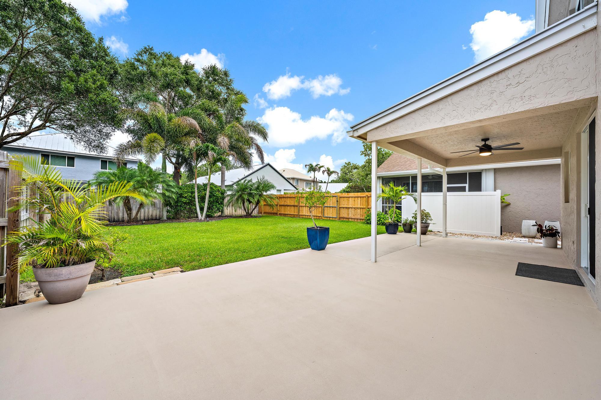 PALM POINTE AT MARTIN DOWNS (AKA MARTIN DOWNS PLAT - Residential