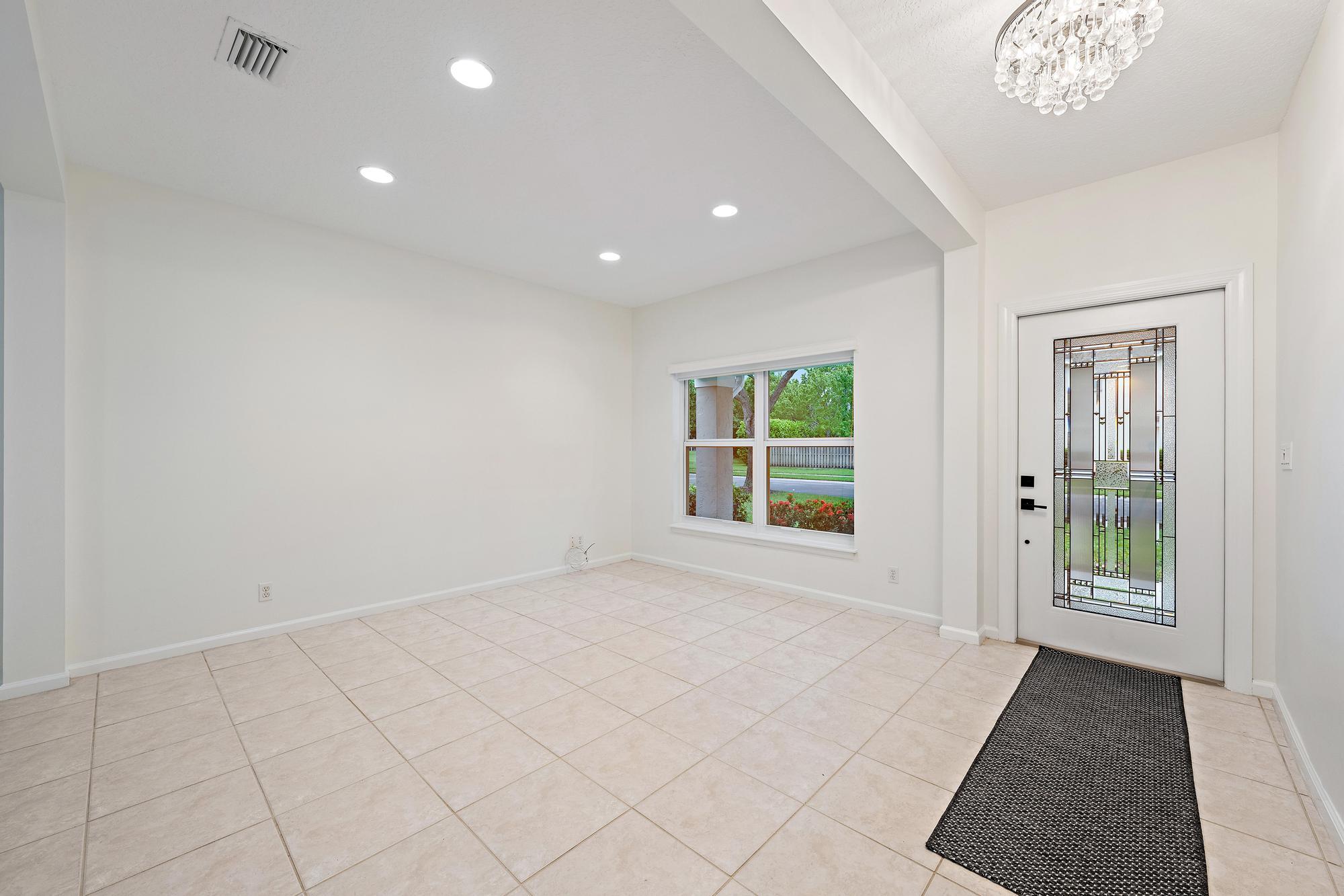 PALM POINTE AT MARTIN DOWNS (AKA MARTIN DOWNS PLAT - Residential