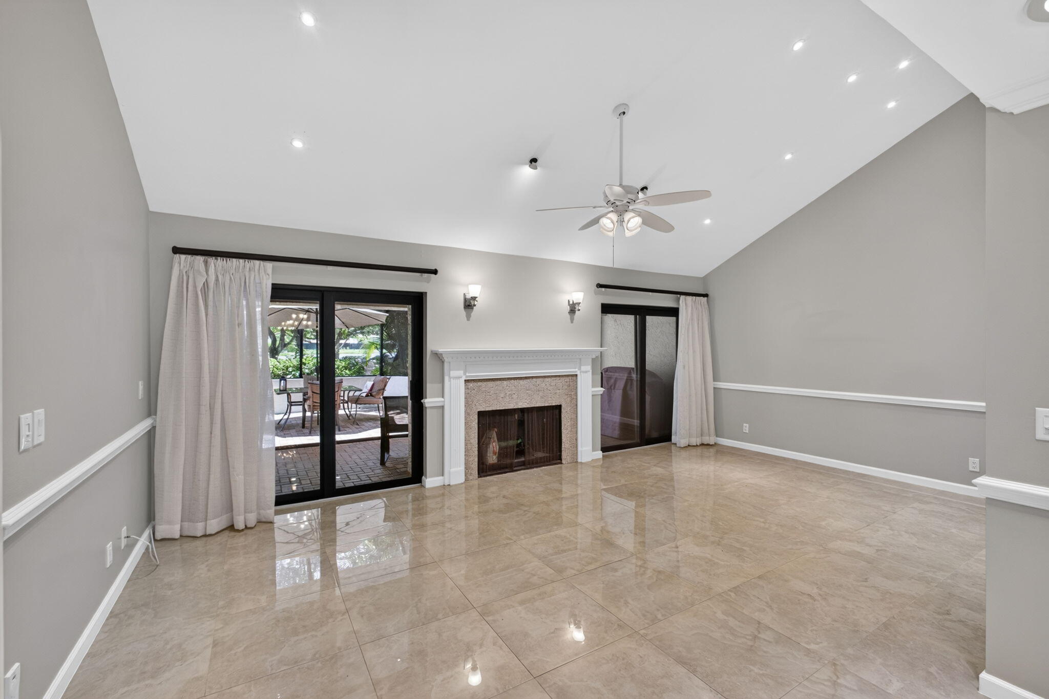 VILLAS OF THURSTON - Residential Lease