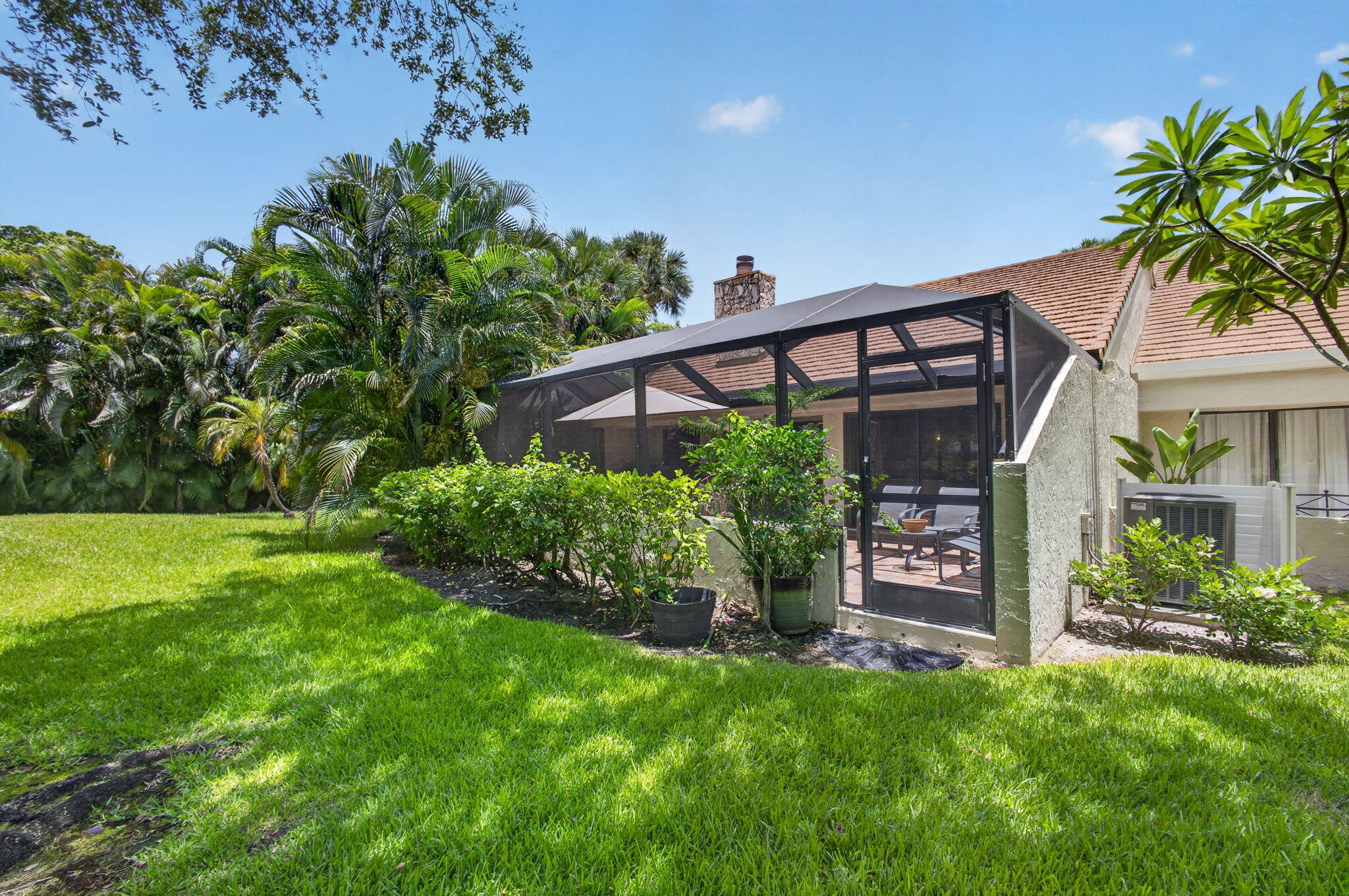 VILLAS OF THURSTON - Residential Lease