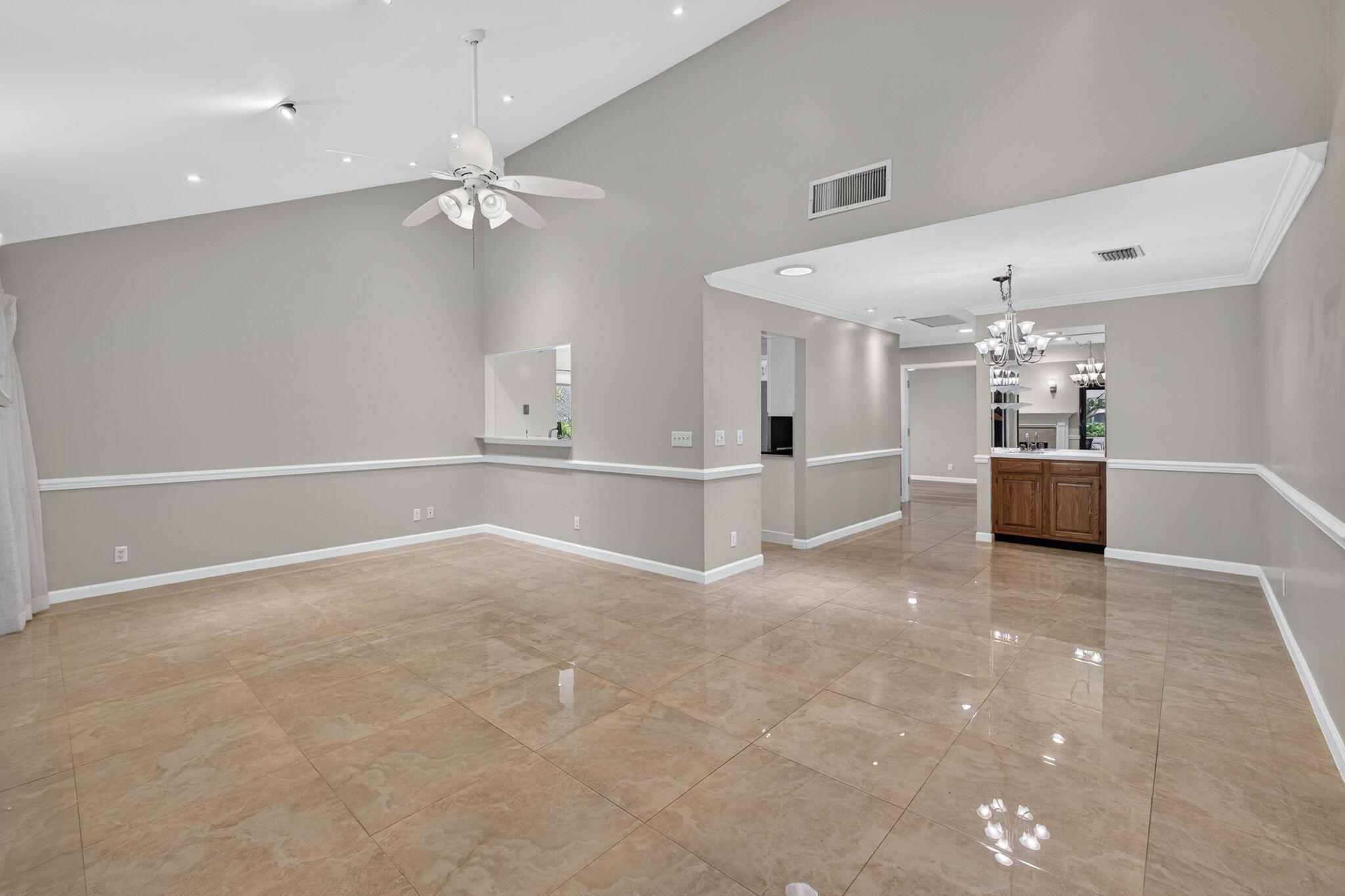 VILLAS OF THURSTON - Residential Lease