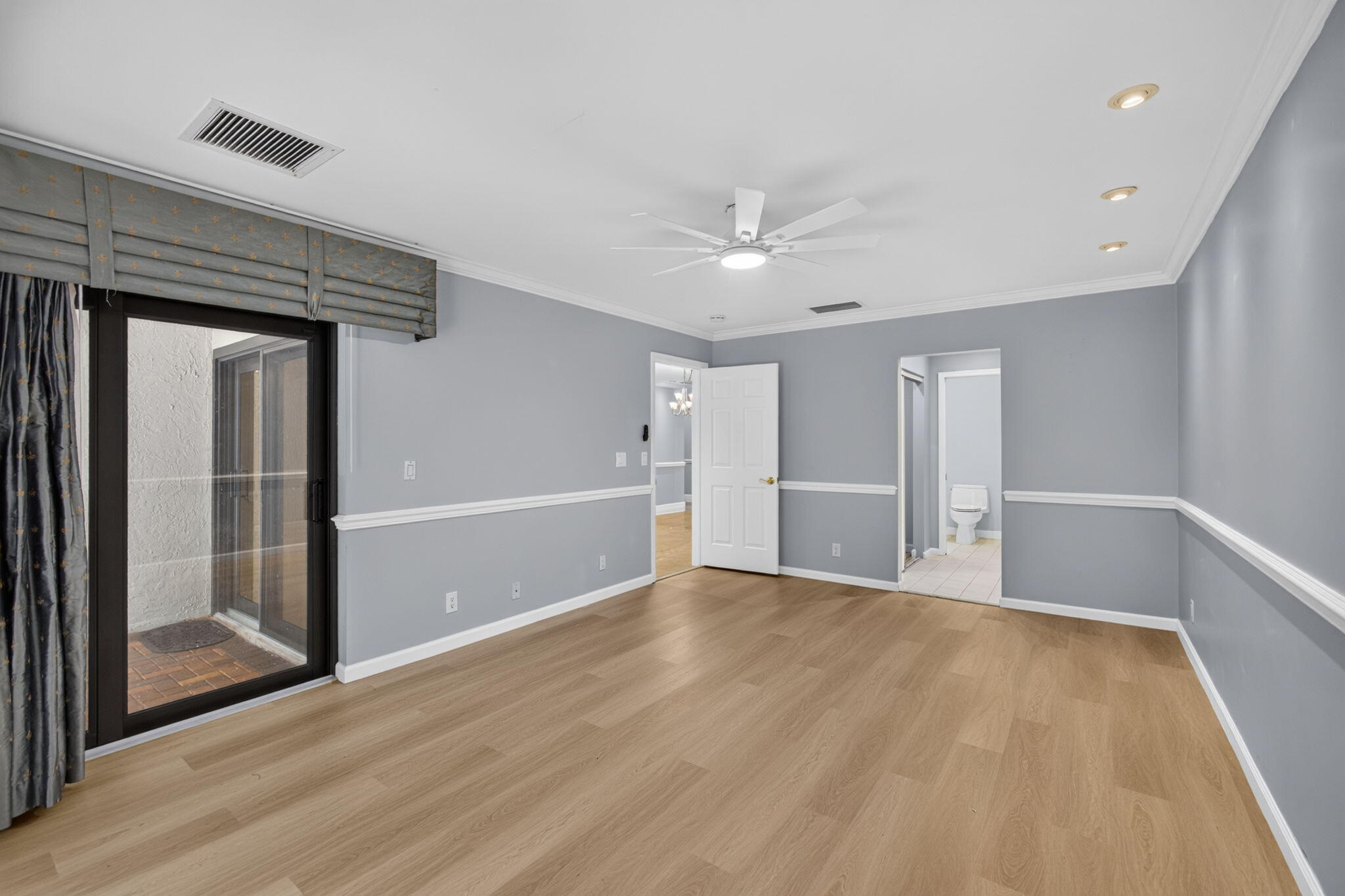 VILLAS OF THURSTON - Residential Lease