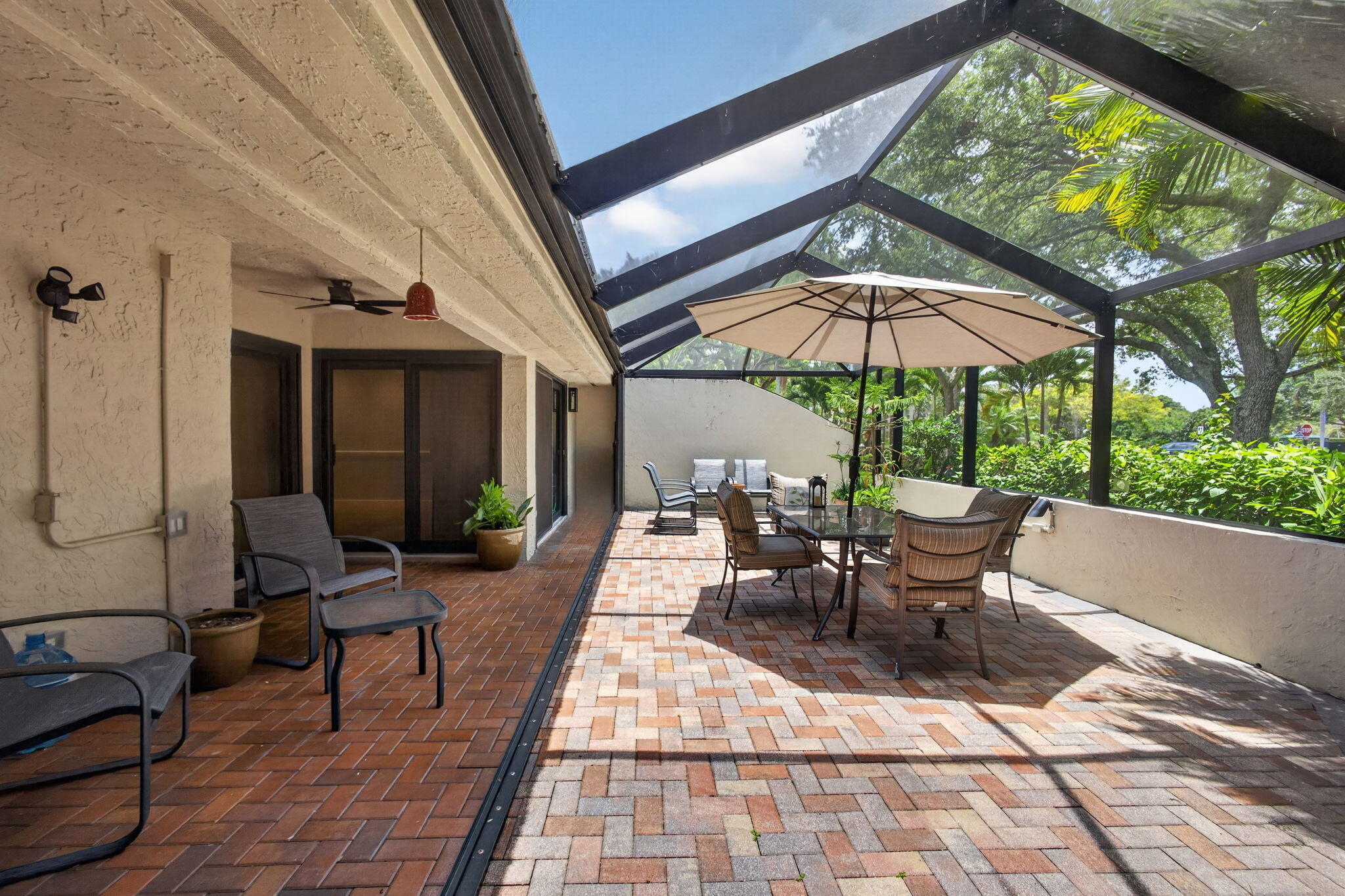 VILLAS OF THURSTON - Residential Lease