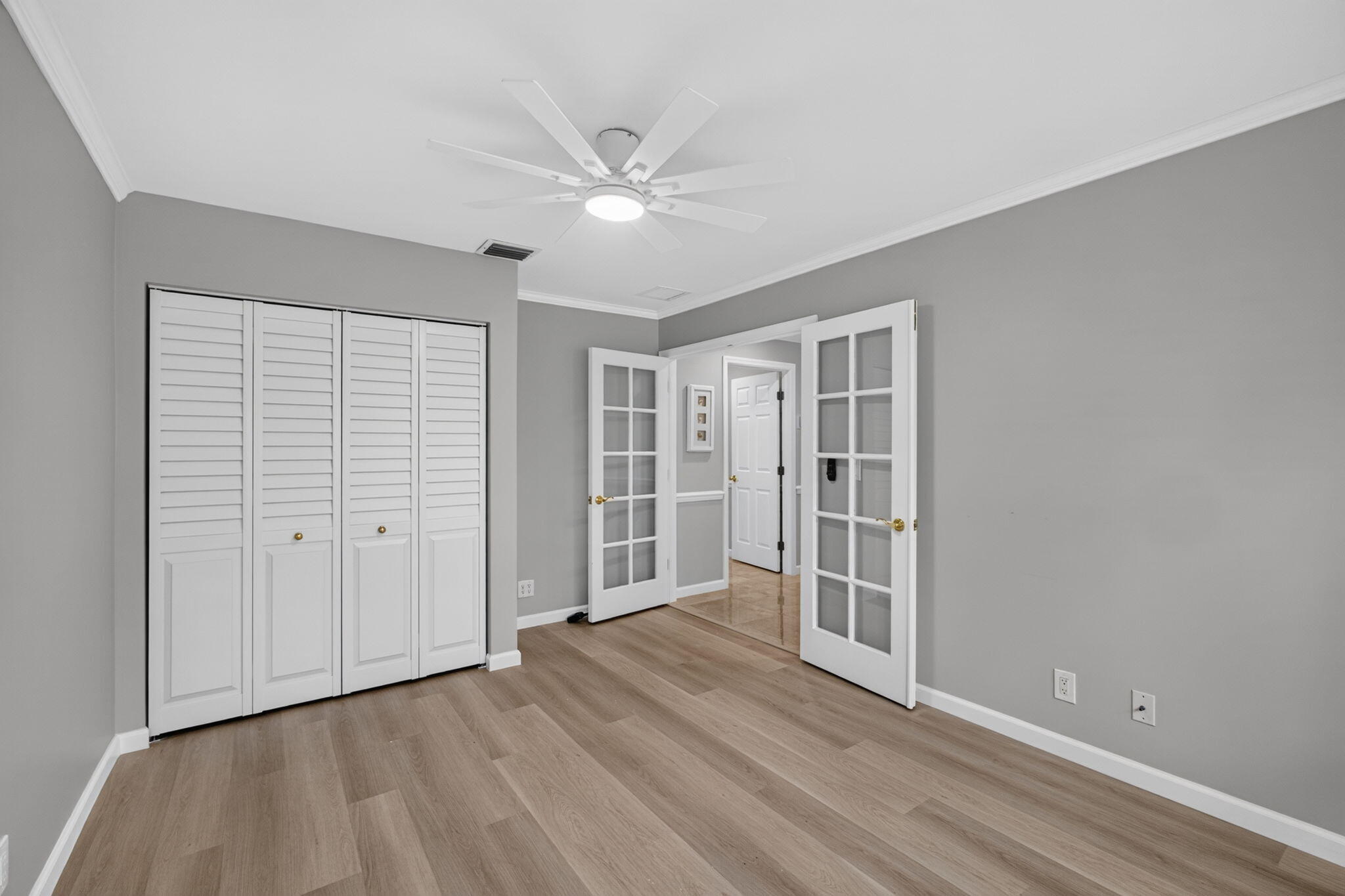 VILLAS OF THURSTON - Residential Lease