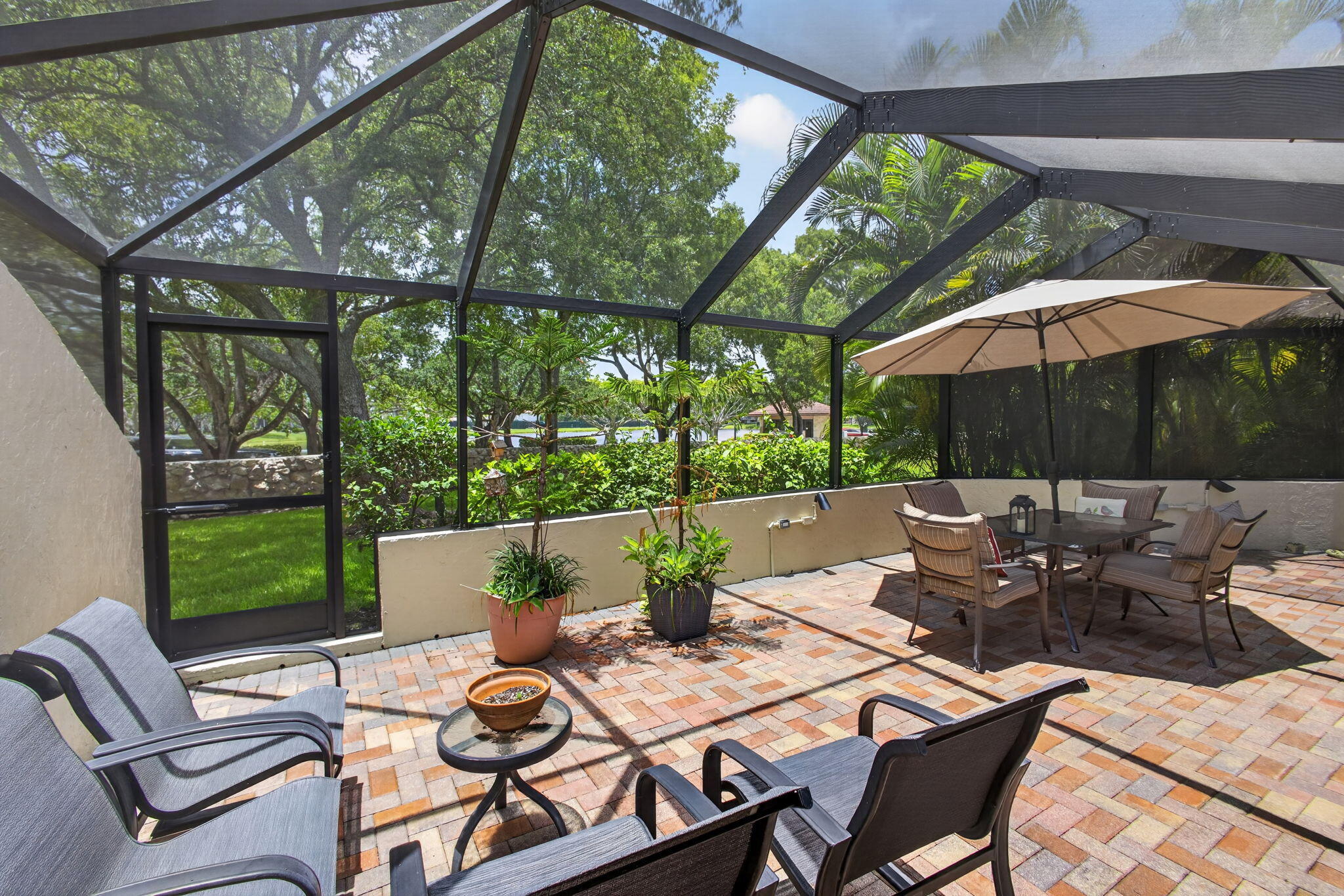 VILLAS OF THURSTON - Residential Lease