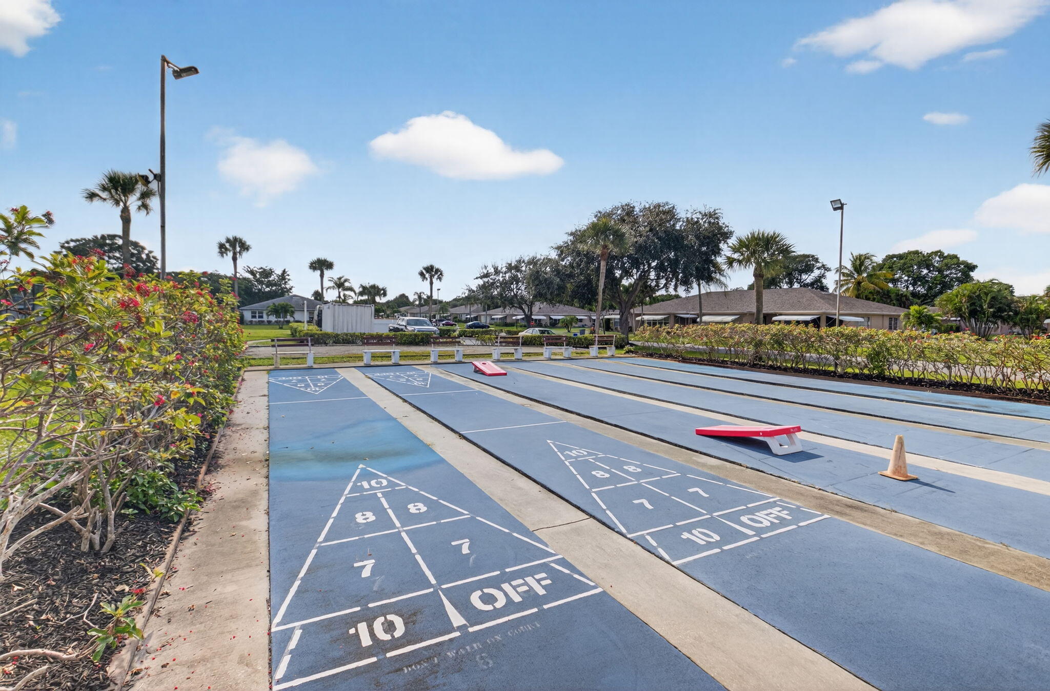 HIGH POINT OF DELRAY SEC 6 CONDO - Residential