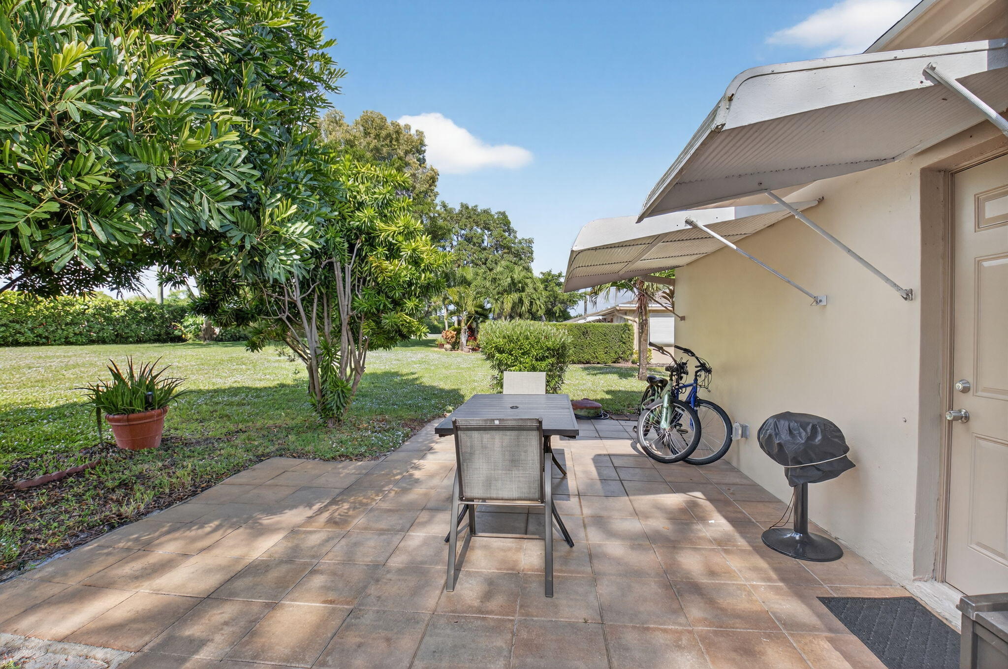 HIGH POINT OF DELRAY SEC 6 CONDO - Residential