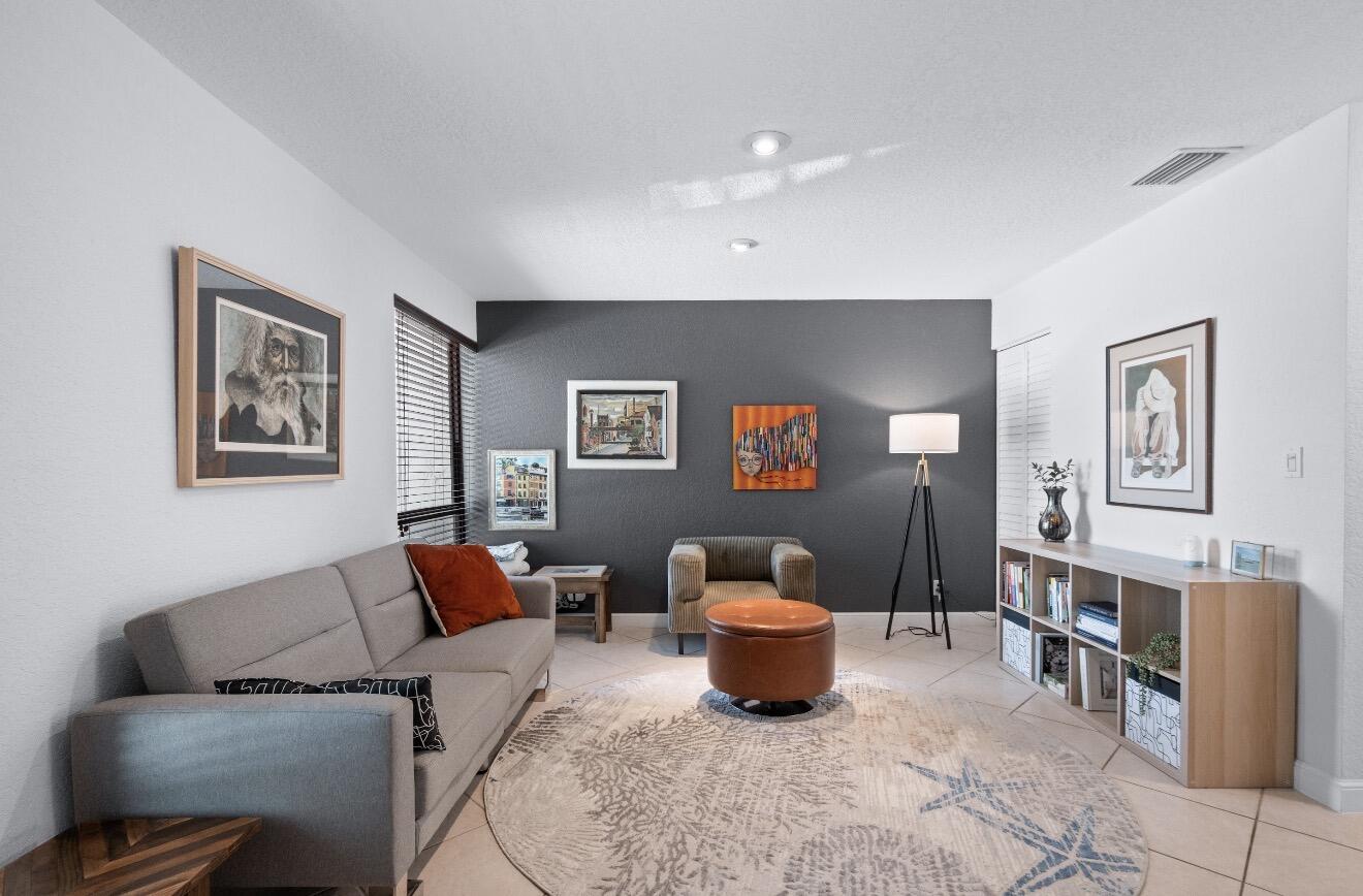 COBBLE EAST CONDO - Residential