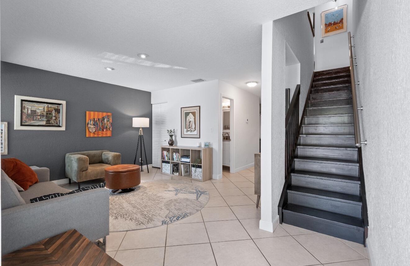 COBBLE EAST CONDO - Residential