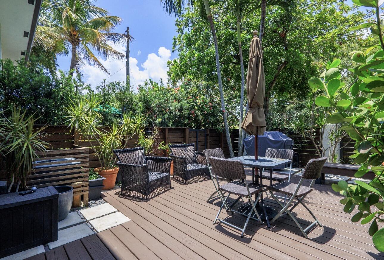 COBBLE EAST CONDO - Residential