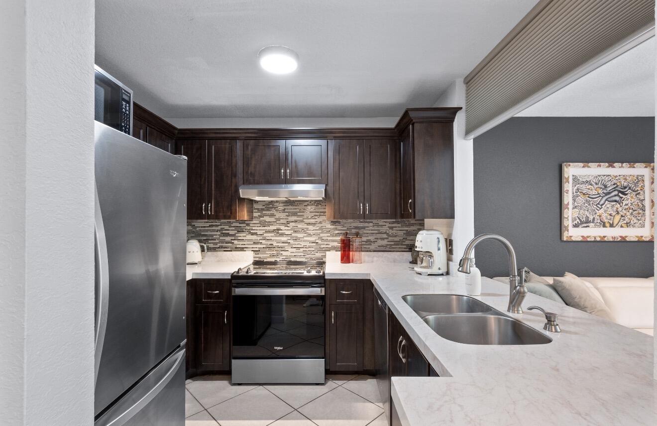 COBBLE EAST CONDO - Residential