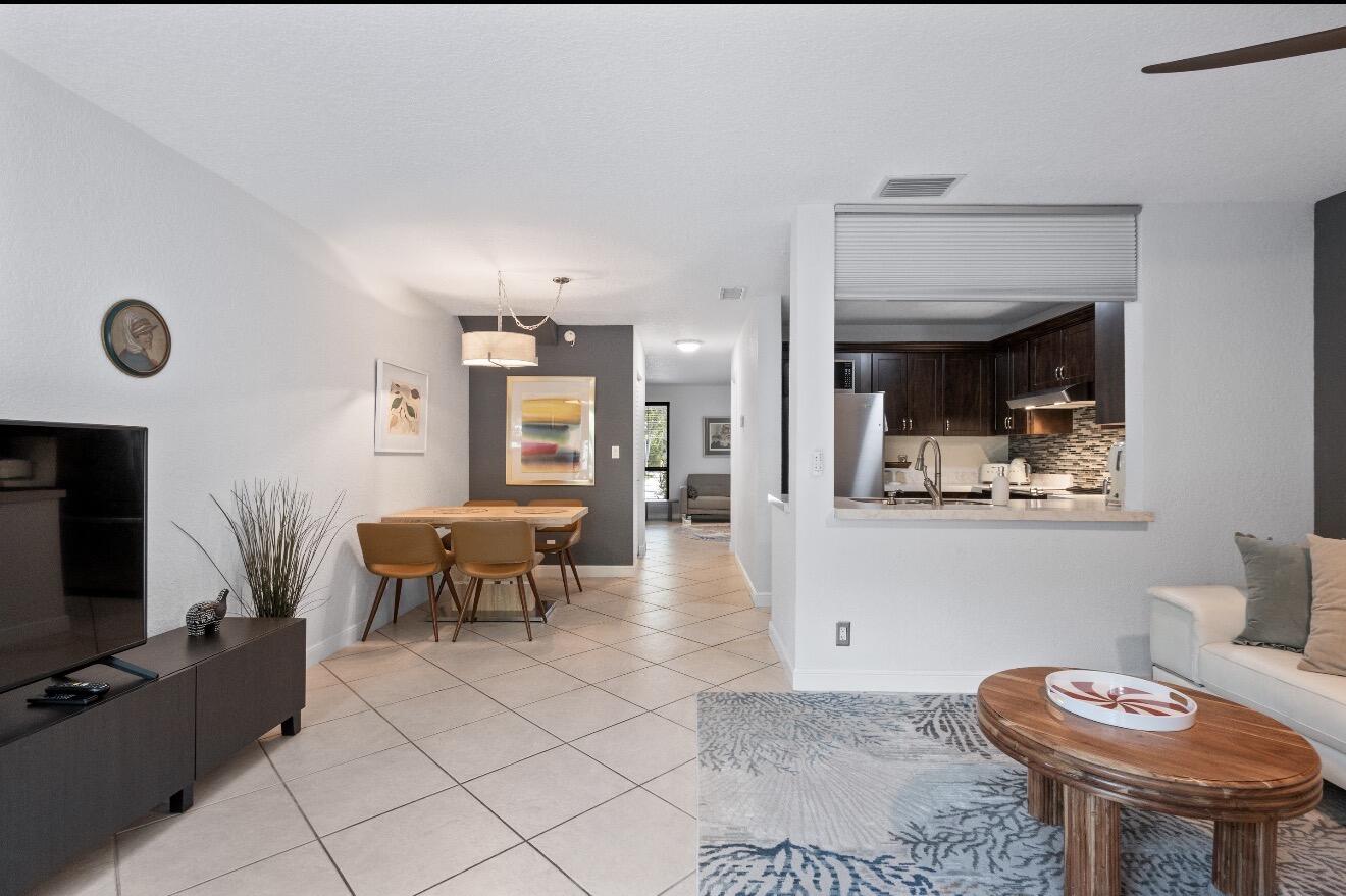 COBBLE EAST CONDO - Residential