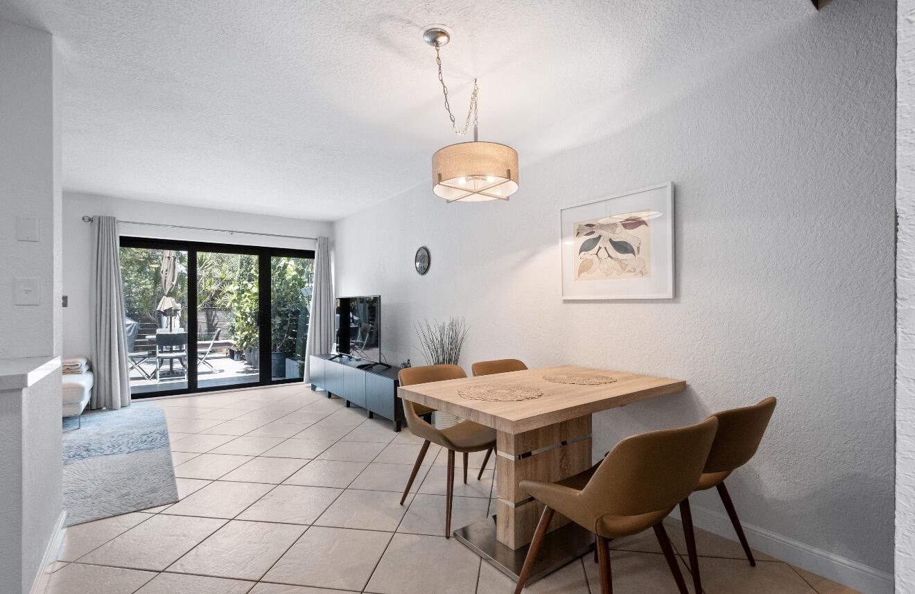 COBBLE EAST CONDO - Residential