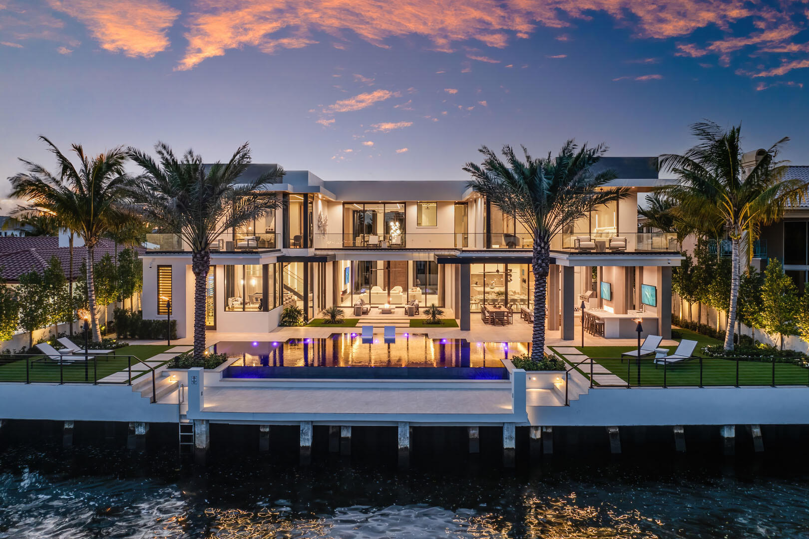 ROYAL PALM YACHT & COUNTRY CLUB - Residential
