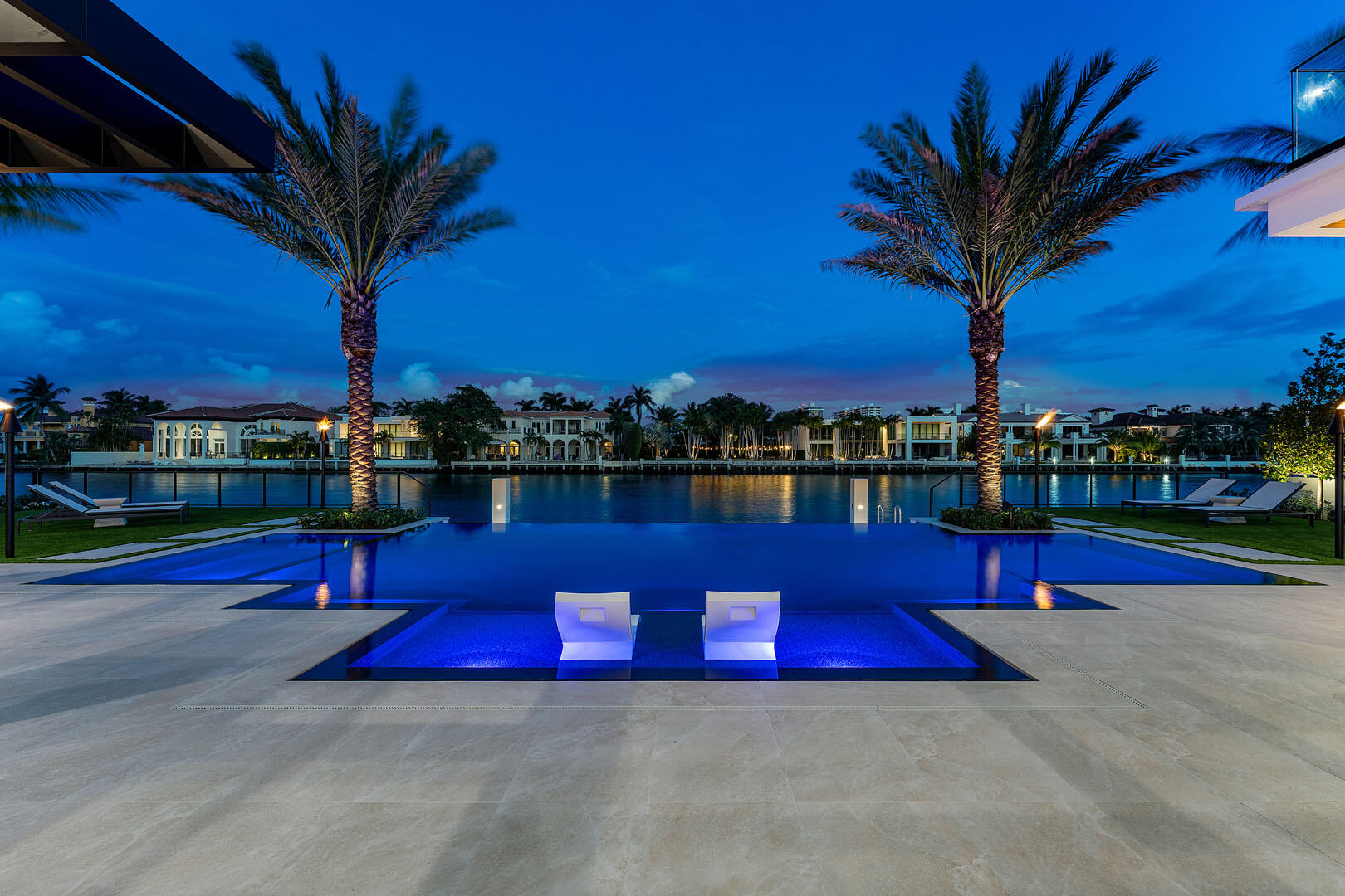 ROYAL PALM YACHT & COUNTRY CLUB - Residential