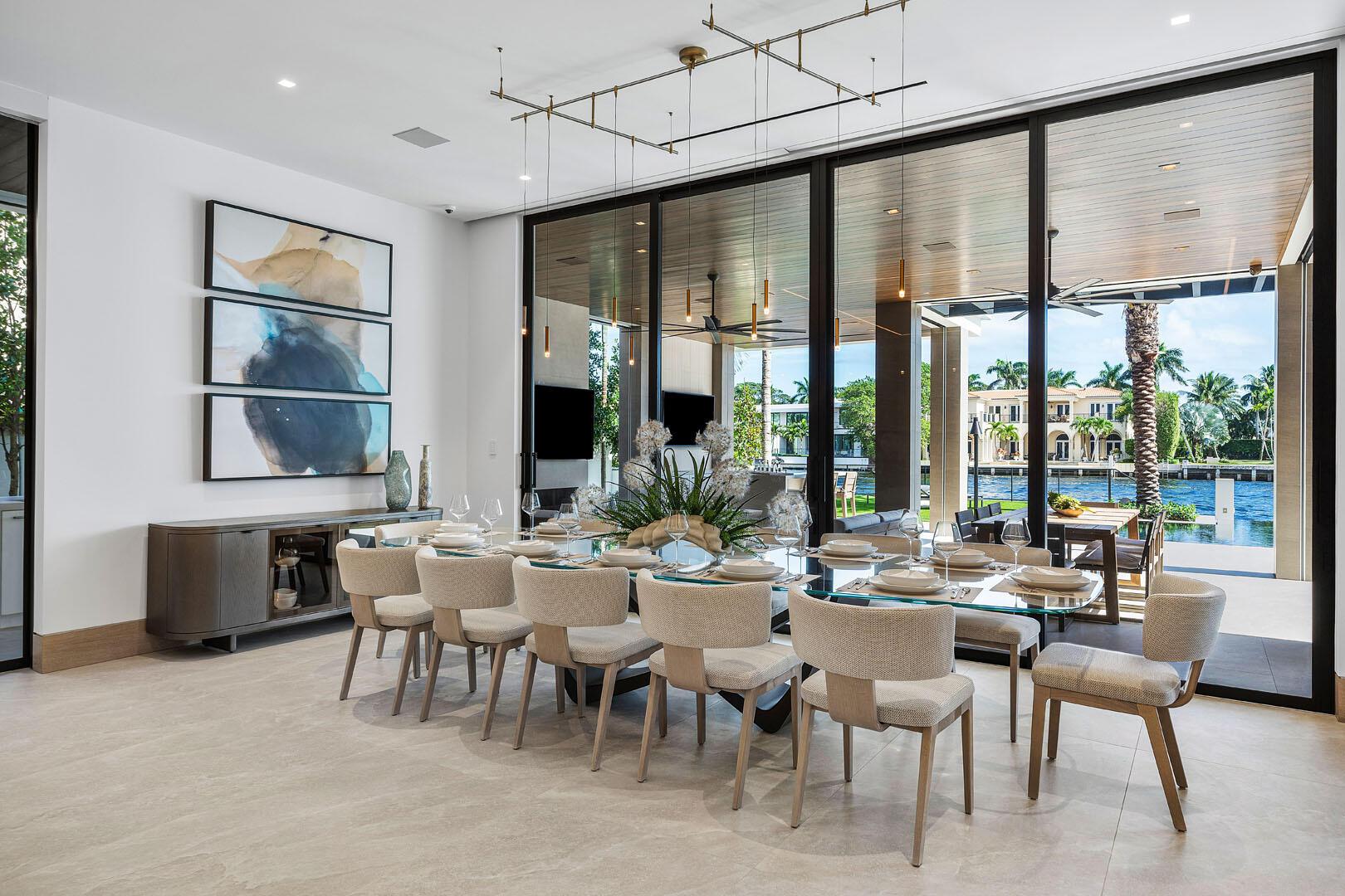 ROYAL PALM YACHT & COUNTRY CLUB - Residential