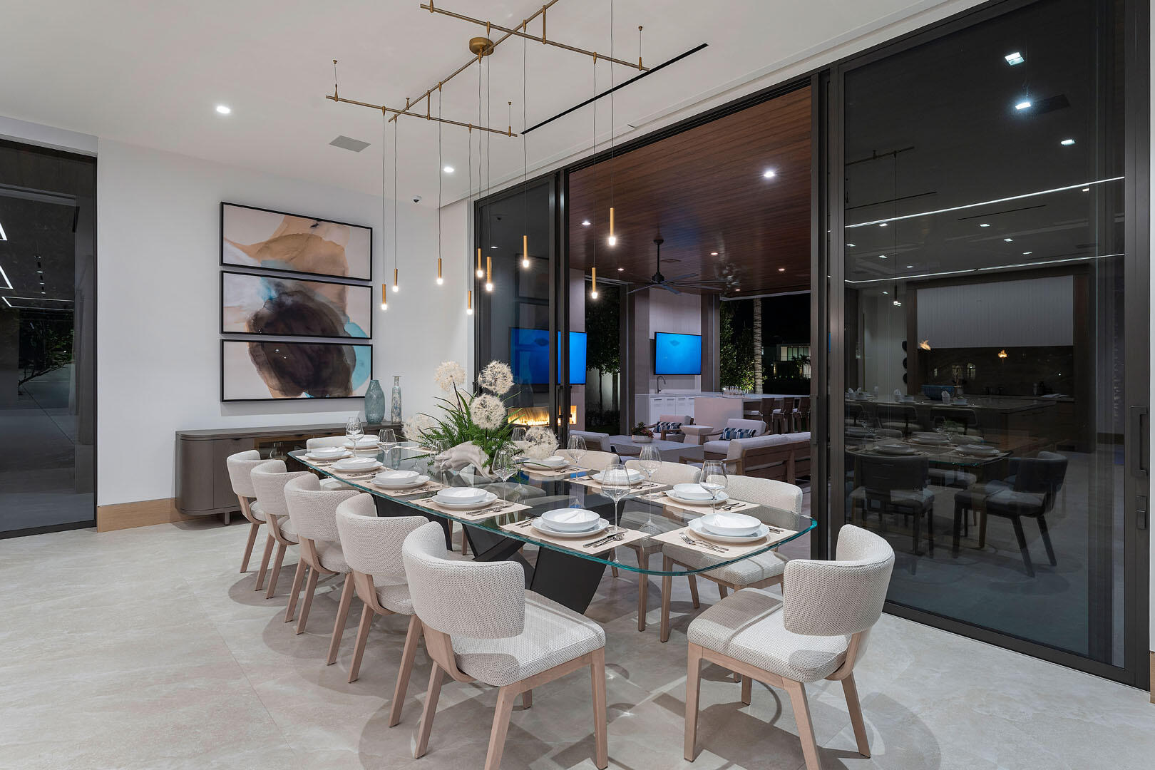 ROYAL PALM YACHT & COUNTRY CLUB - Residential