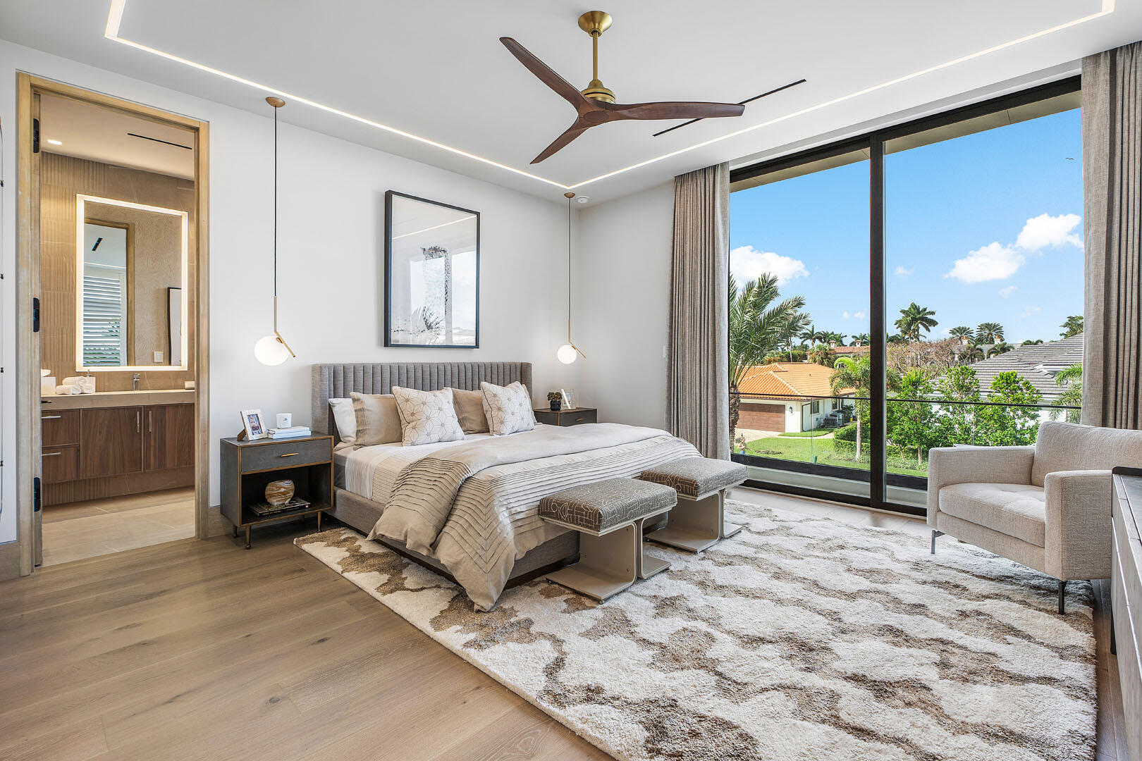 ROYAL PALM YACHT & COUNTRY CLUB - Residential