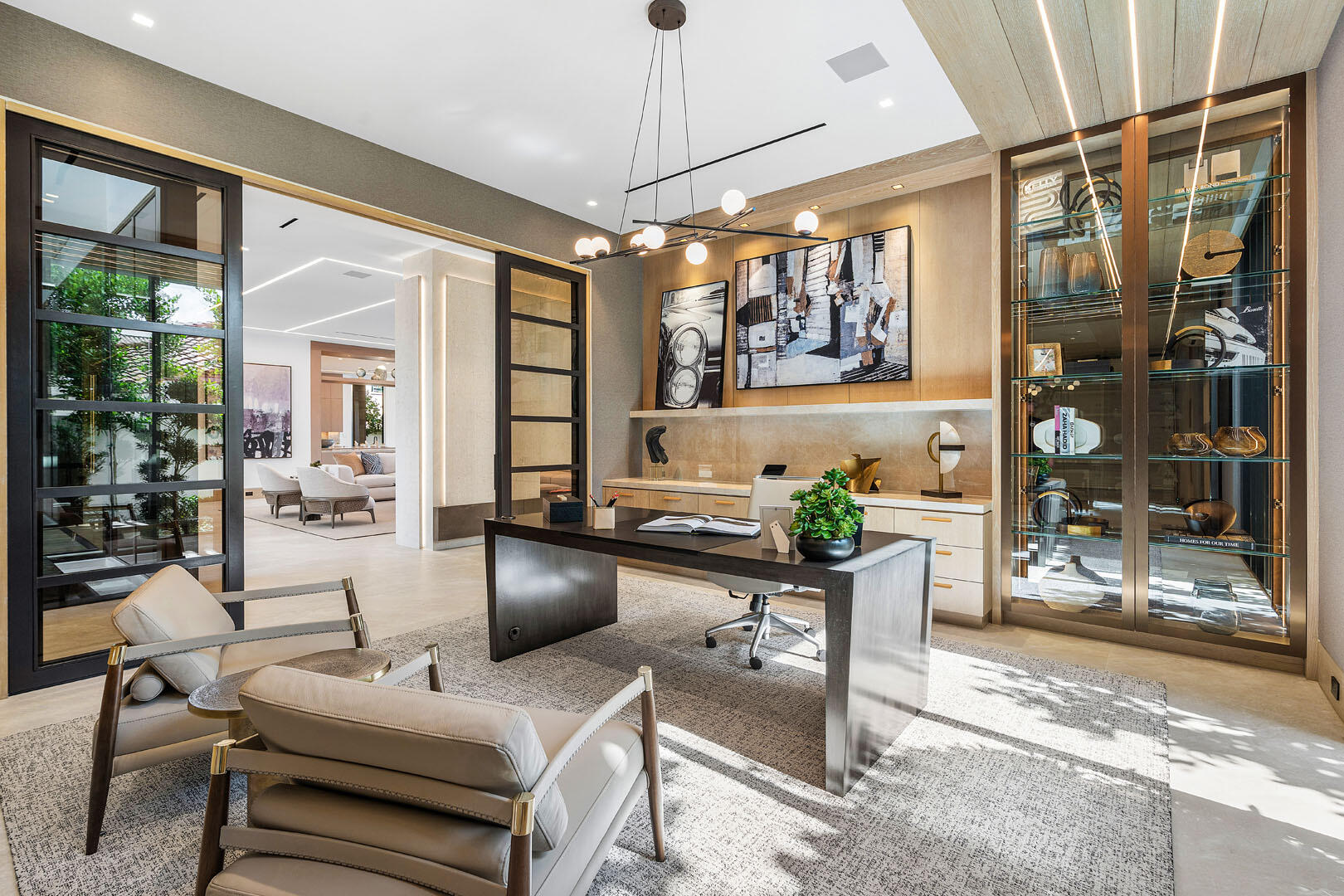ROYAL PALM YACHT & COUNTRY CLUB - Residential