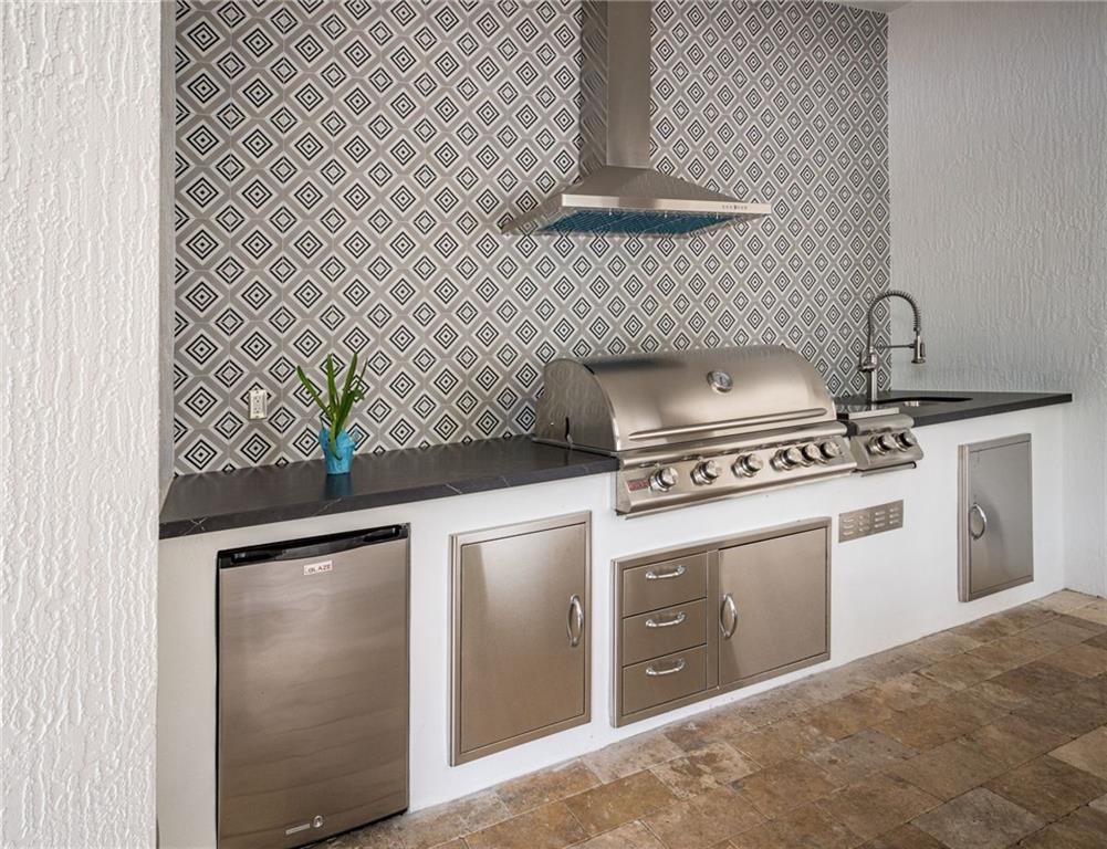 SUNSHINE RANCHES - Residential