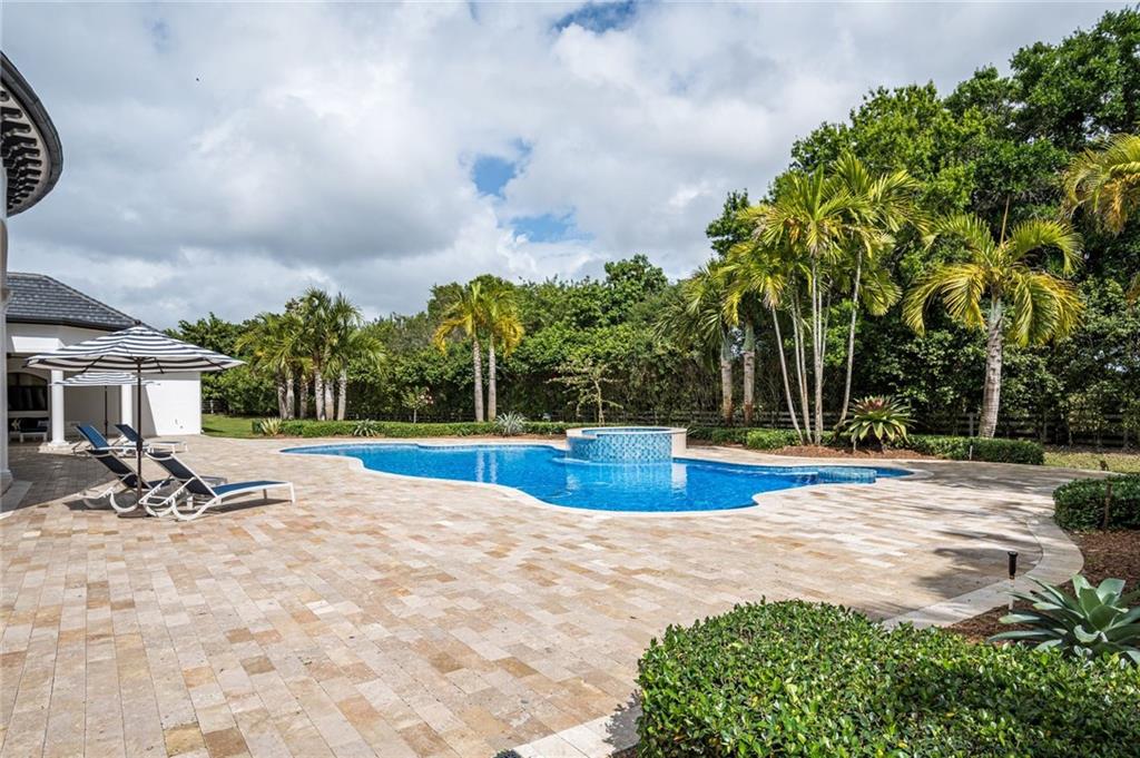 SUNSHINE RANCHES - Residential