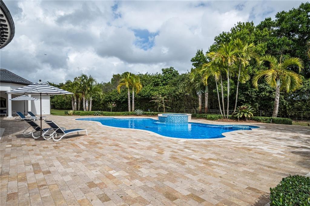 SUNSHINE RANCHES - Residential