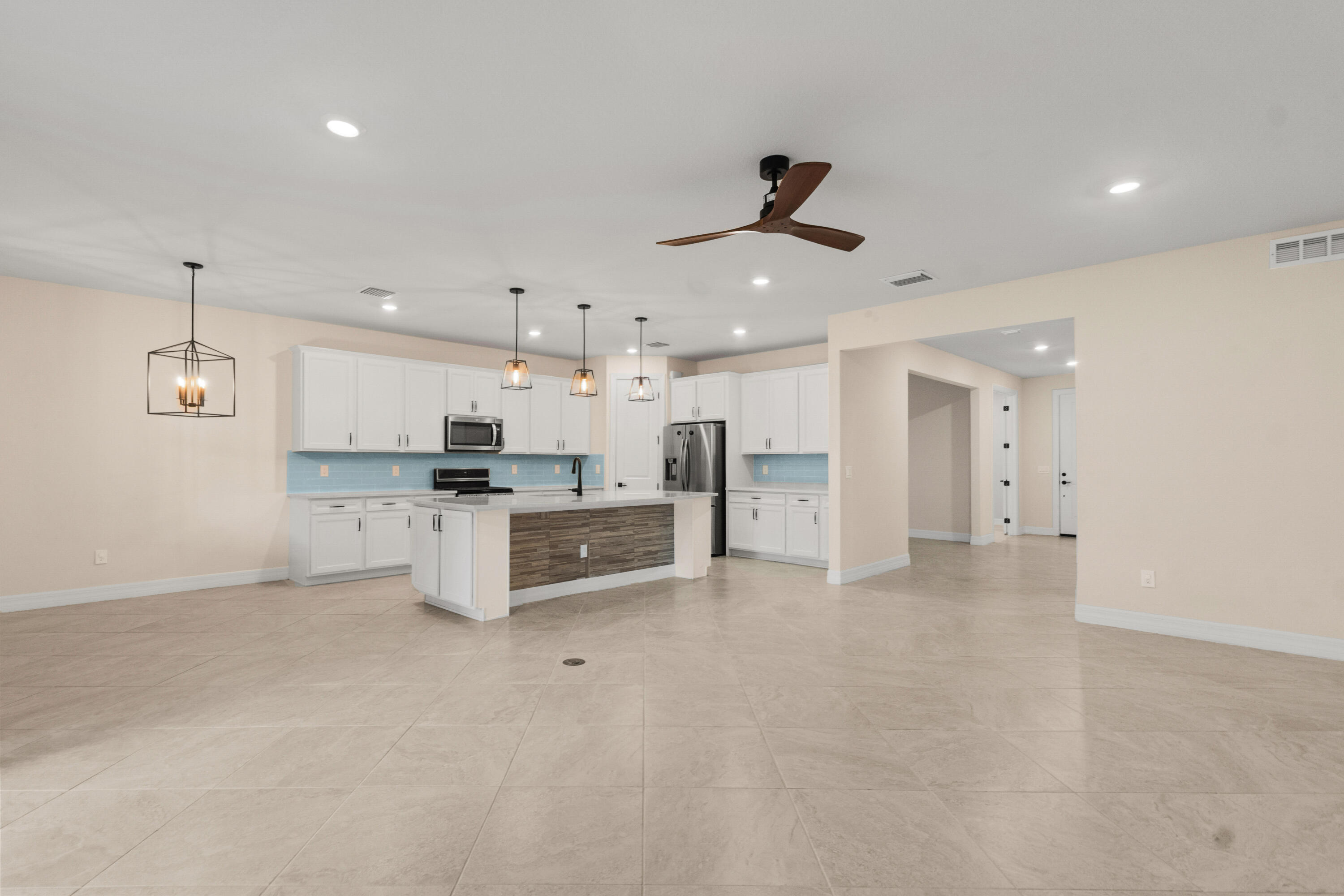 PULTE AT TRADITION PHASE 1 - Residential