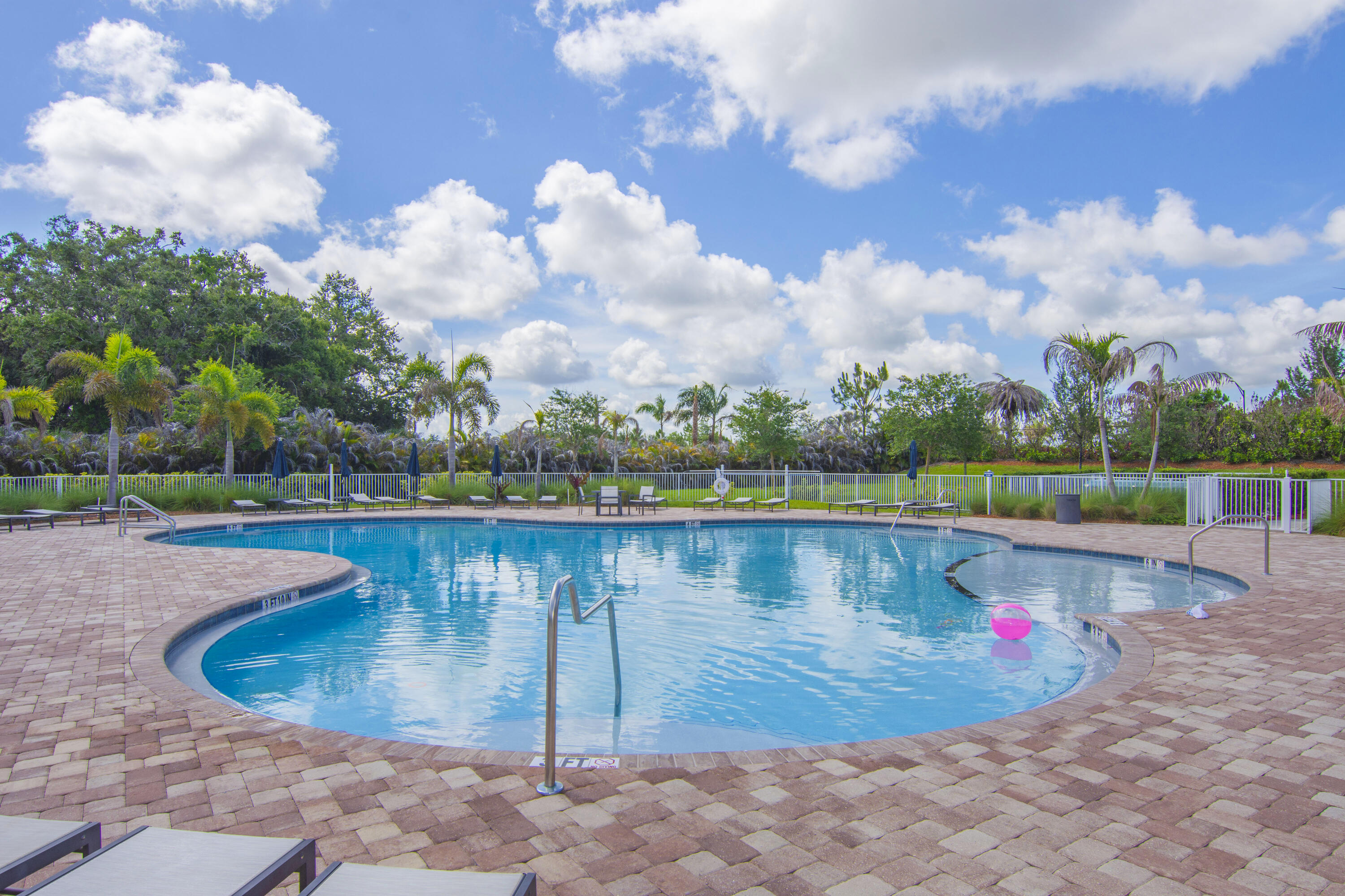 PULTE AT TRADITION PHASE 1 - Residential