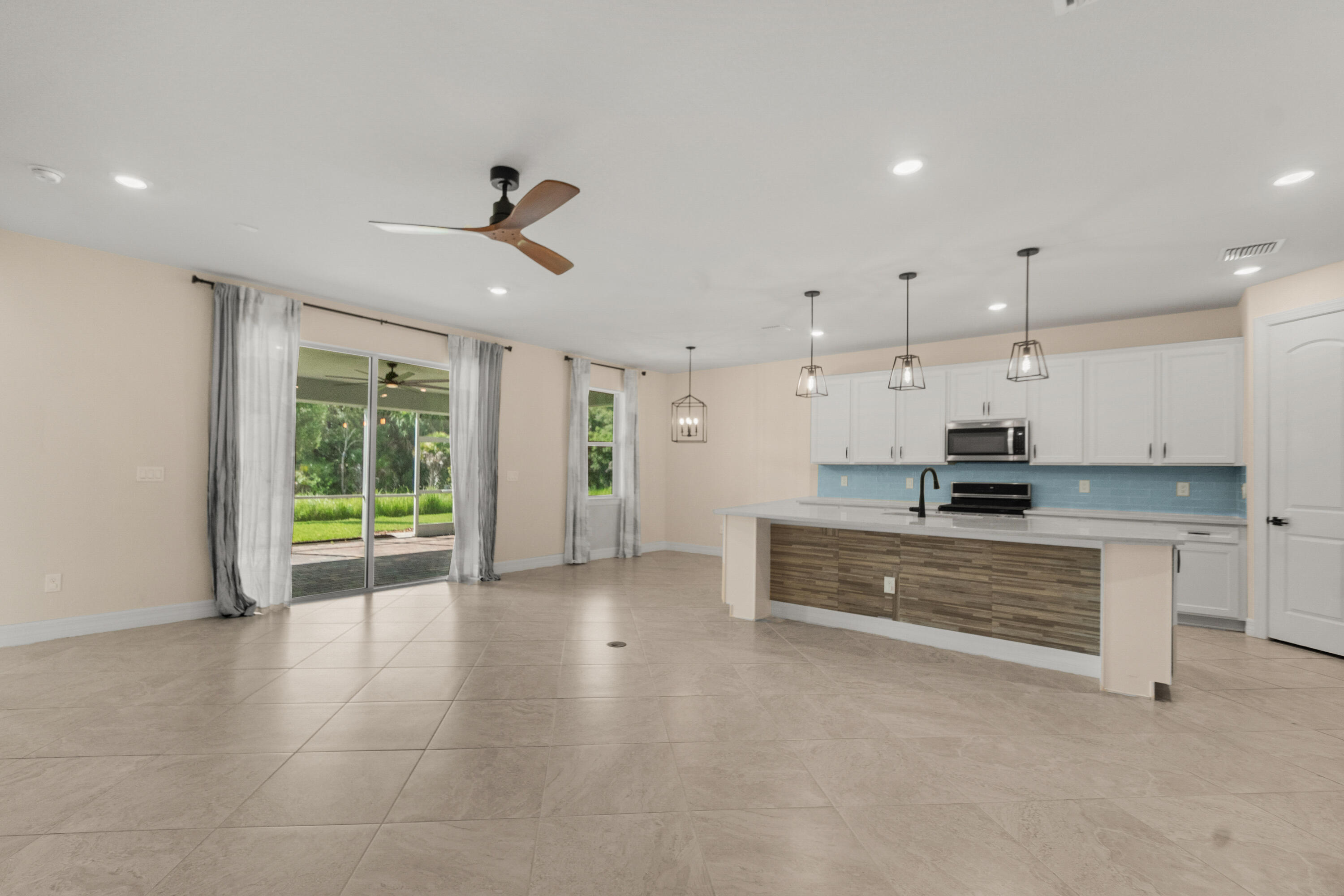 PULTE AT TRADITION PHASE 1 - Residential