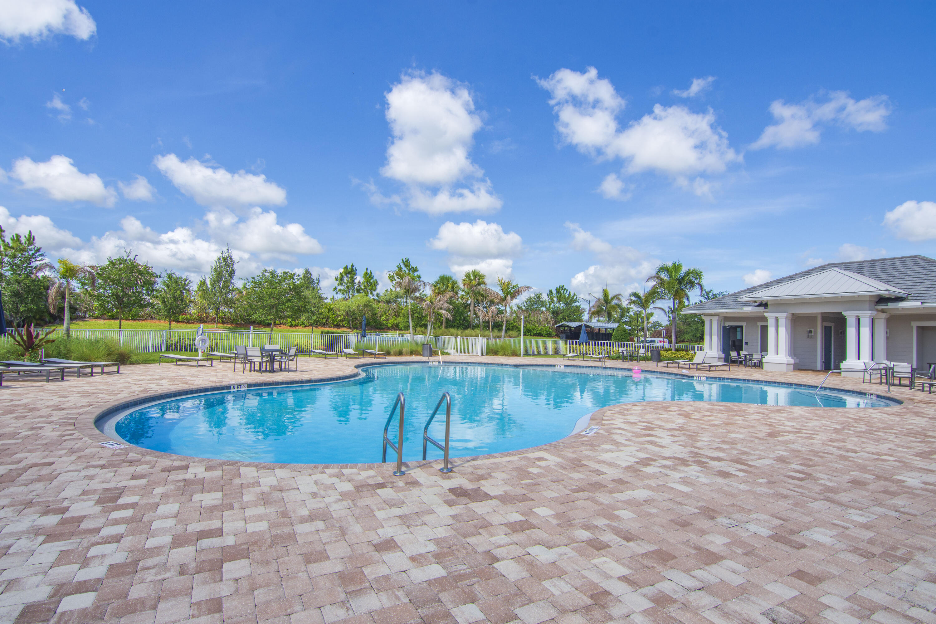 PULTE AT TRADITION PHASE 1 - Residential